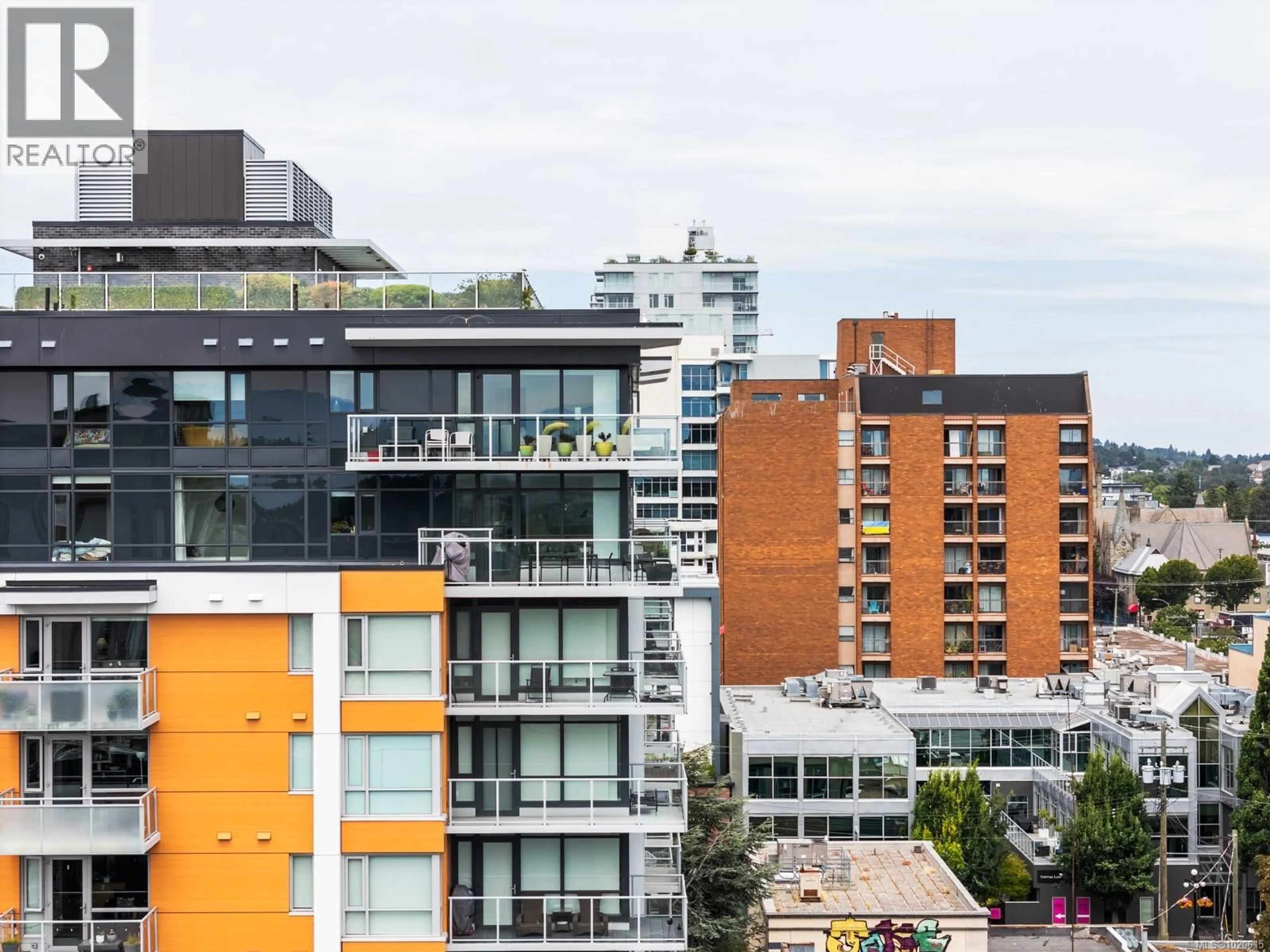 Balcony in the apartment, city buildings view from balcony for 904 - 838 BROUGHTON STREET, Victoria British Columbia V8W1E4