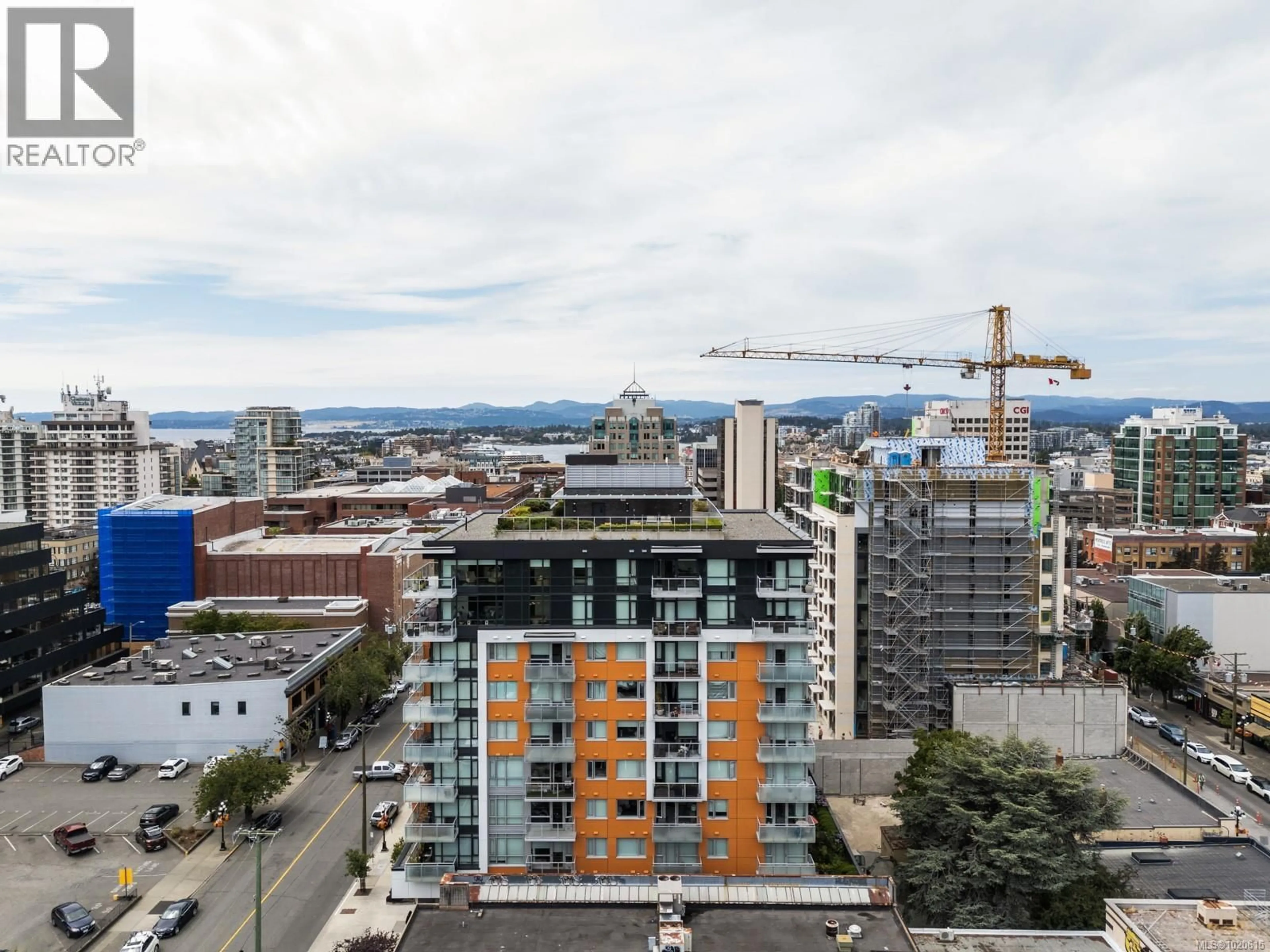 A pic from outside/outdoor area/front of a property/back of a property/a pic from drone, city buildings view from balcony for 904 - 838 BROUGHTON STREET, Victoria British Columbia V8W1E4