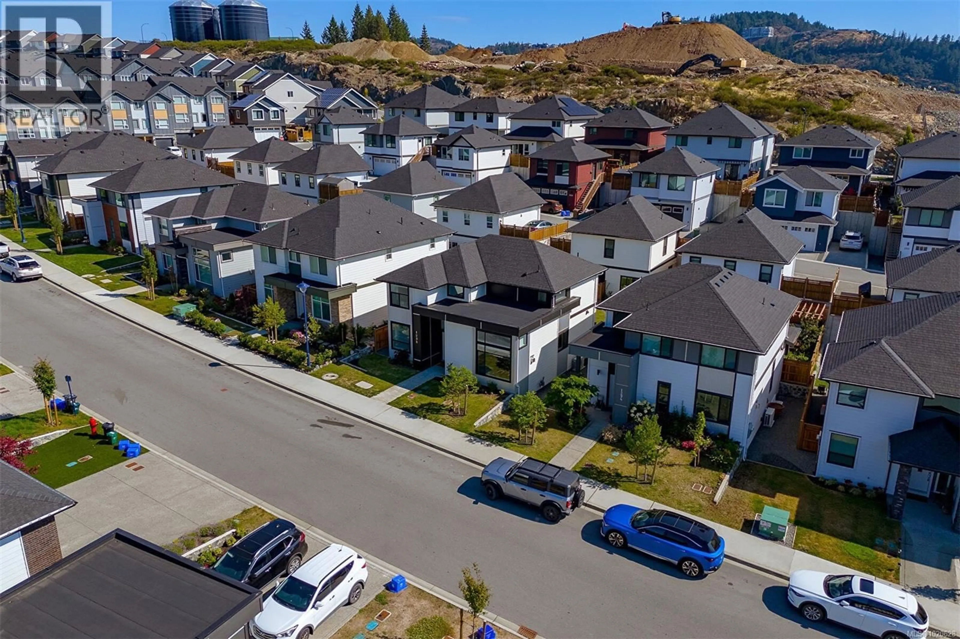 A pic from outside/outdoor area/front of a property/back of a property/a pic from drone, unknown for 1298 CENTAURI DRIVE, Langford British Columbia V9B3R6