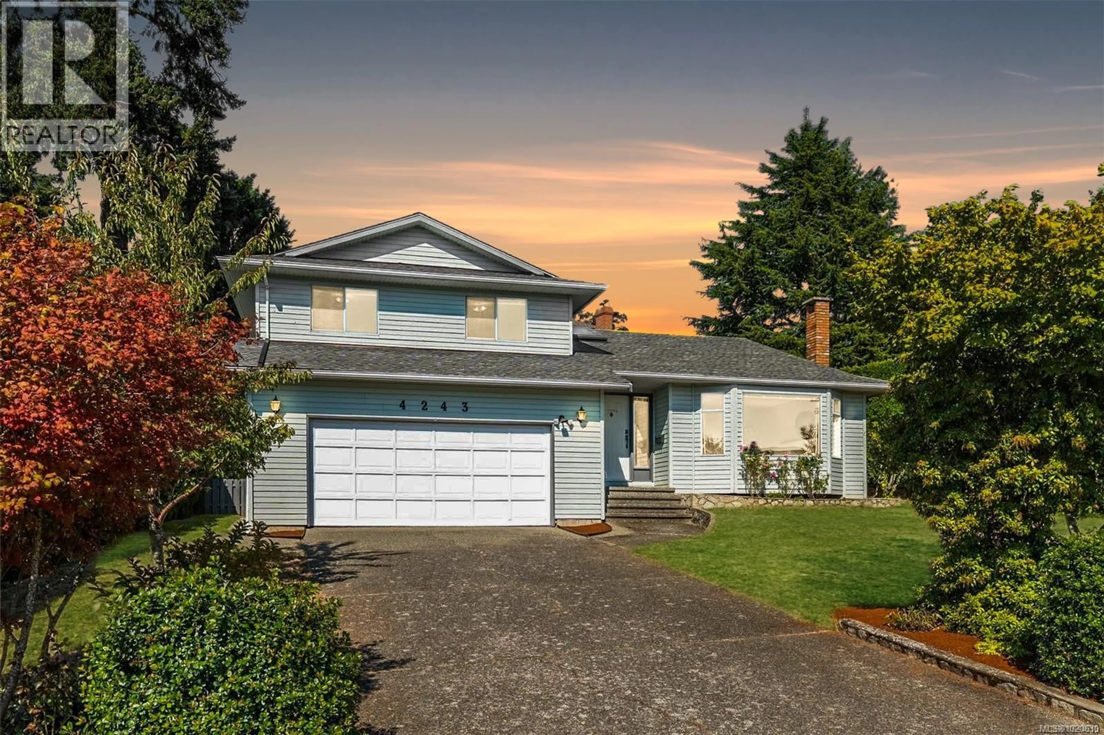 Home with vinyl exterior material, street for 4243 PANORAMA DRIVE, Saanich British Columbia V8X4W8