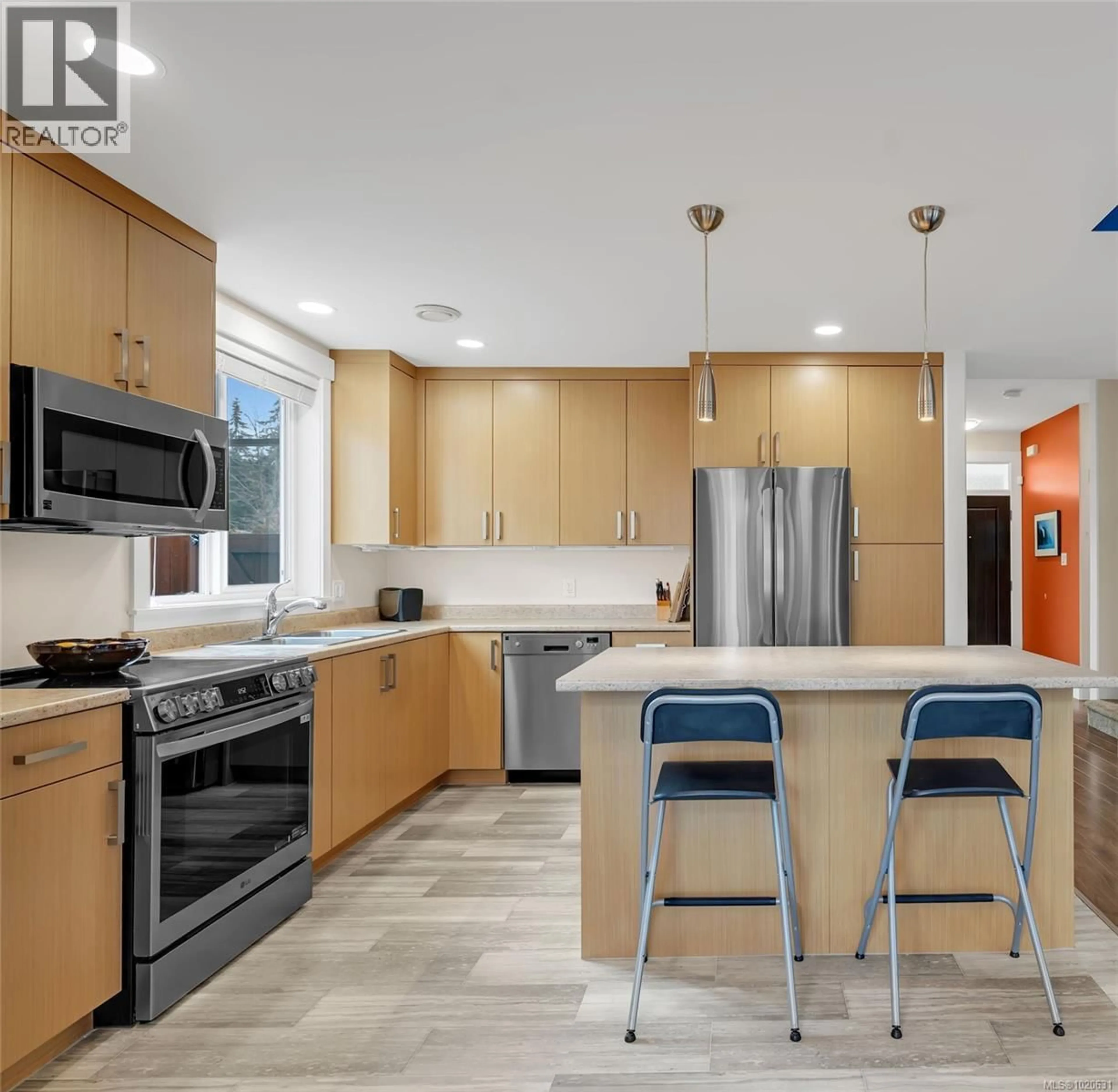 Open concept kitchen, ceramic/tile floor for 6016 TWEEDSMUIR CRESCENT, Nanaimo British Columbia V9T5Y7