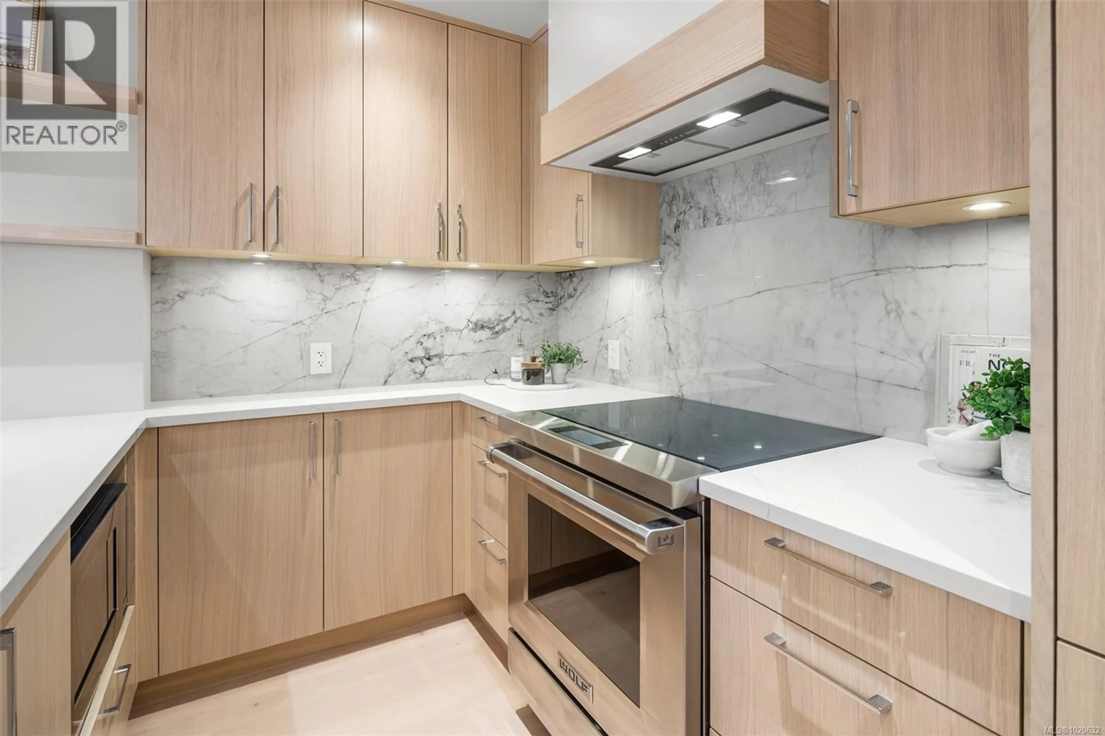 Standard kitchen, ceramic/tile floor for 204 - 5229 CORDOVA BAY ROAD, Saanich British Columbia V8Y2L1