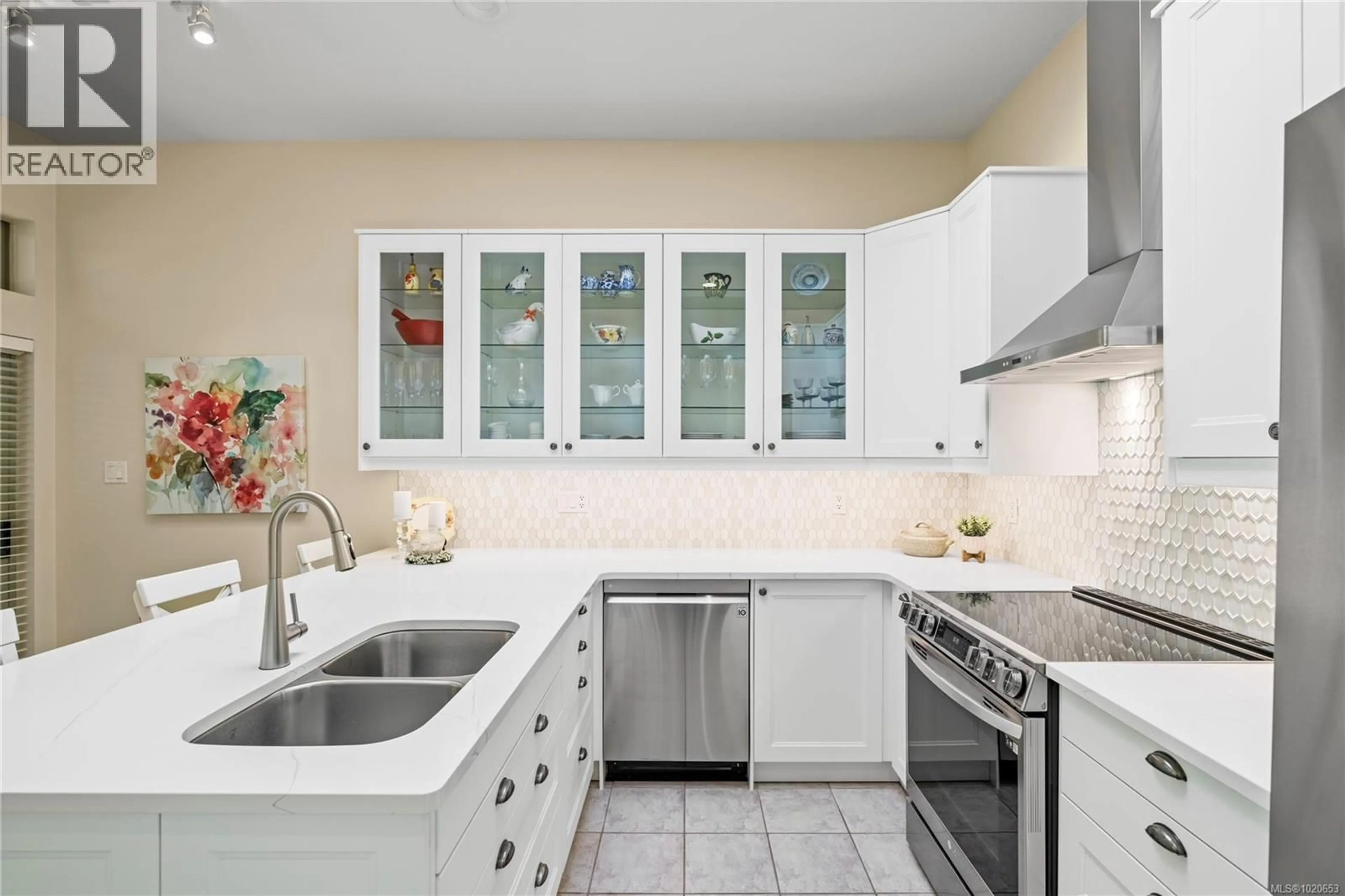 Contemporary kitchen, ceramic/tile floor for 912 LAKES BOULEVARD, French Creek British Columbia V9P2P8