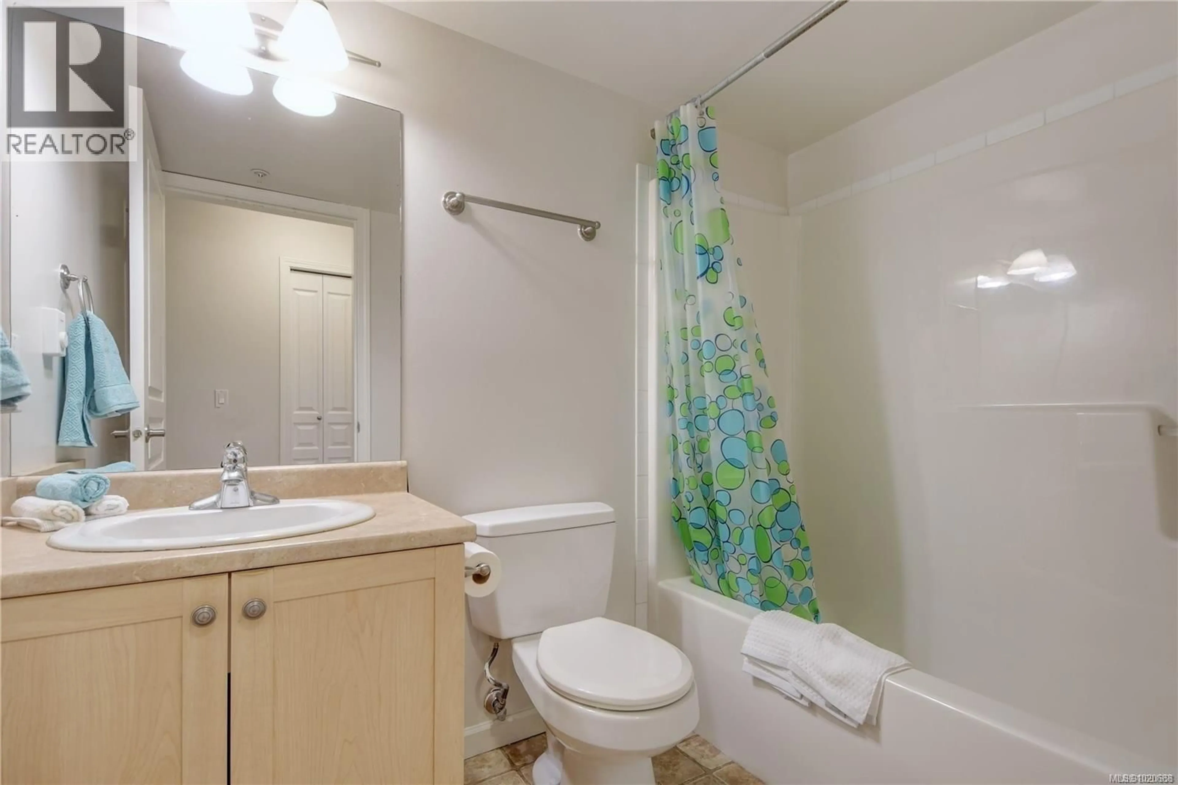 Standard bathroom, unknown for 210 - 655 GOLDSTREAM AVENUE, Langford British Columbia V9B0G2