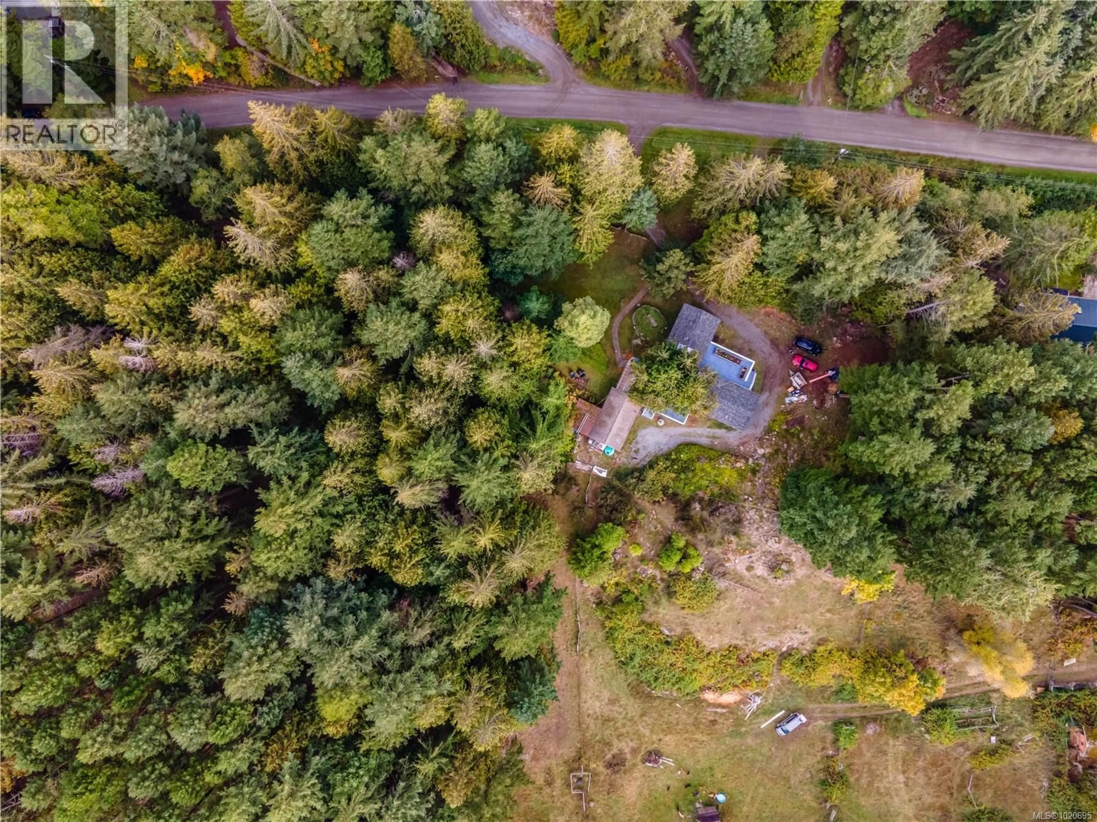 A pic from outside/outdoor area/front of a property/back of a property/a pic from drone, forest/trees view for 336 HEMLOCK AVENUE, Gabriola Island British Columbia V0R1X1