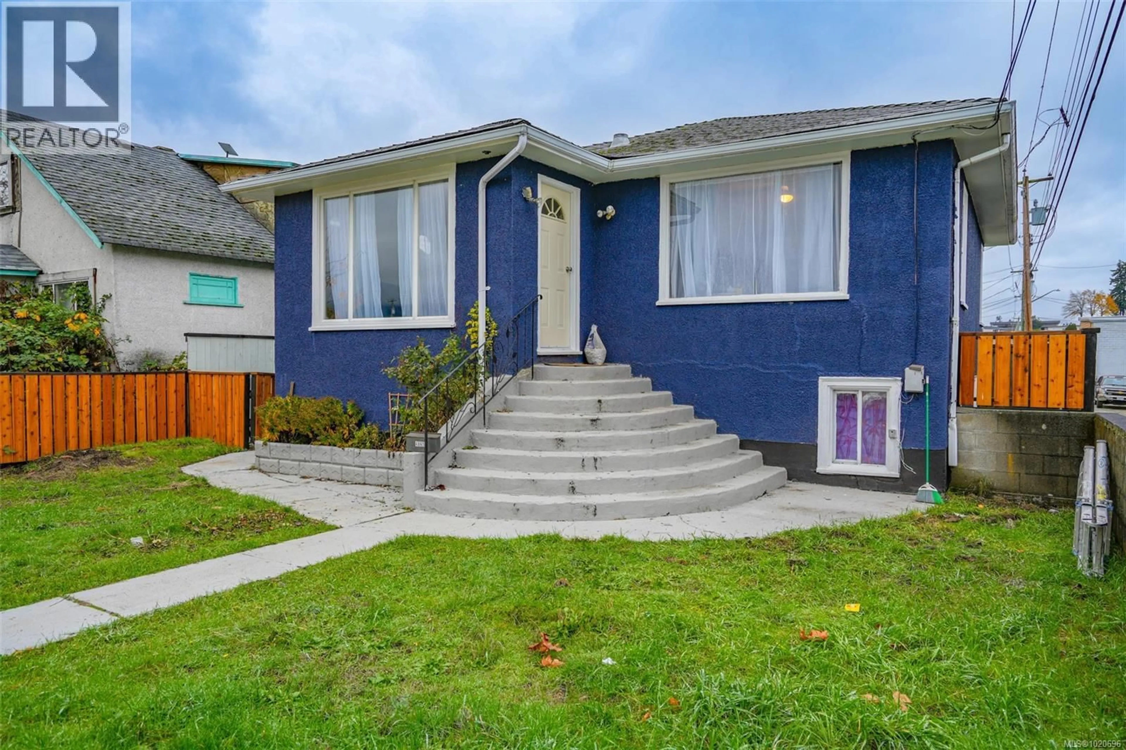 Home with vinyl exterior material, street for 4865 BURDE STREET, Port Alberni British Columbia V9Y3J7