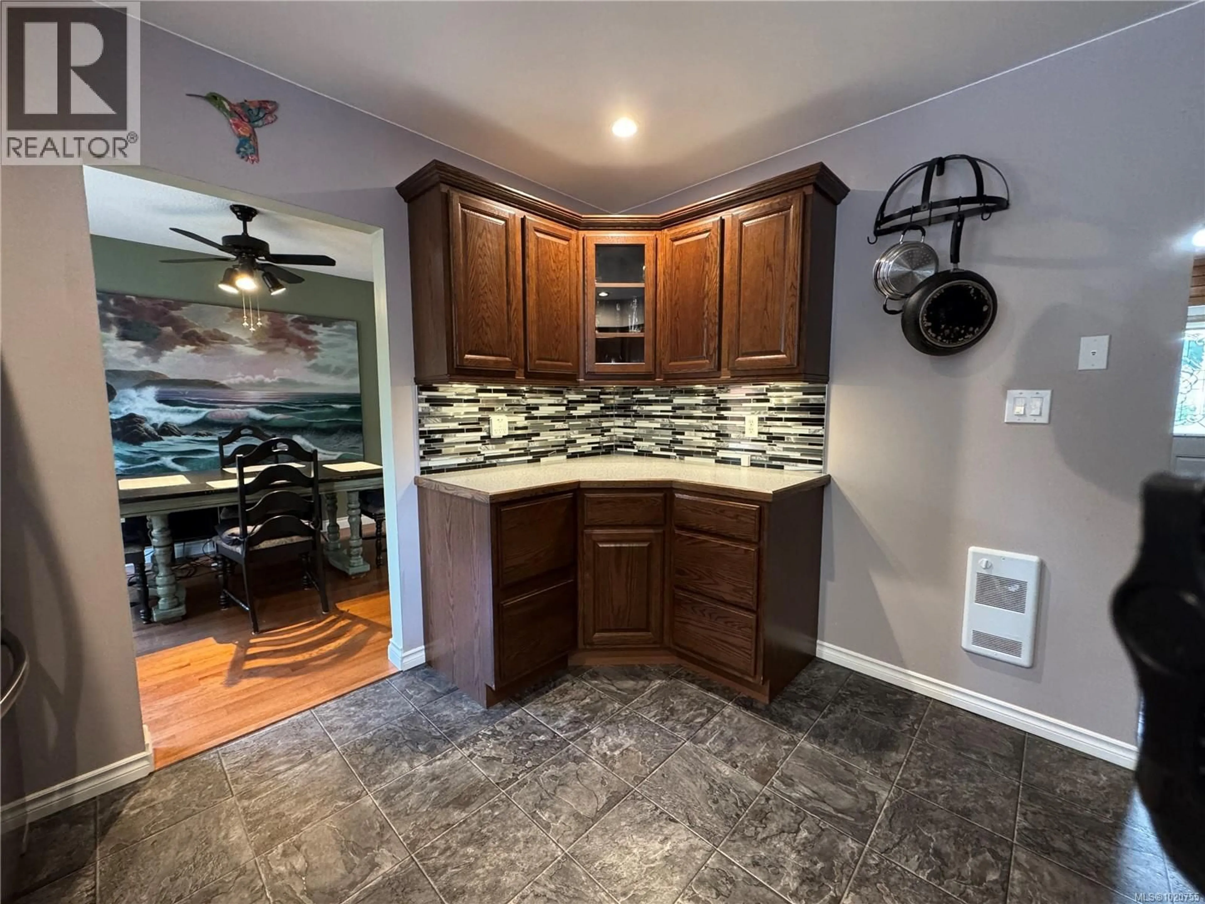 Open concept kitchen, ceramic/tile floor for 594 HUMMINGBIRD LANE, Gold River British Columbia V0P1G0