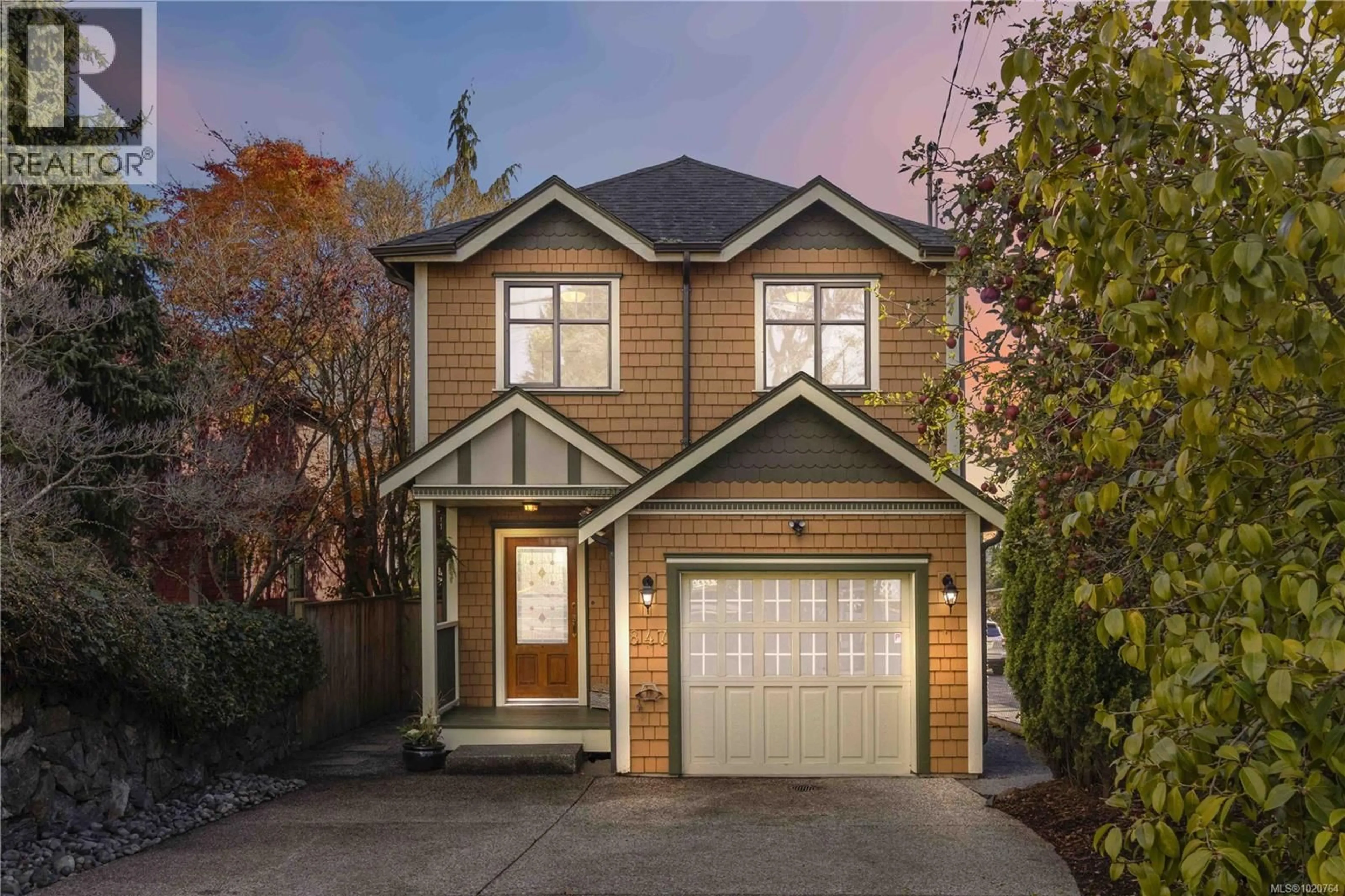 Home with brick exterior material, street for 847 WOLLASTON STREET, Esquimalt British Columbia V9A5A9