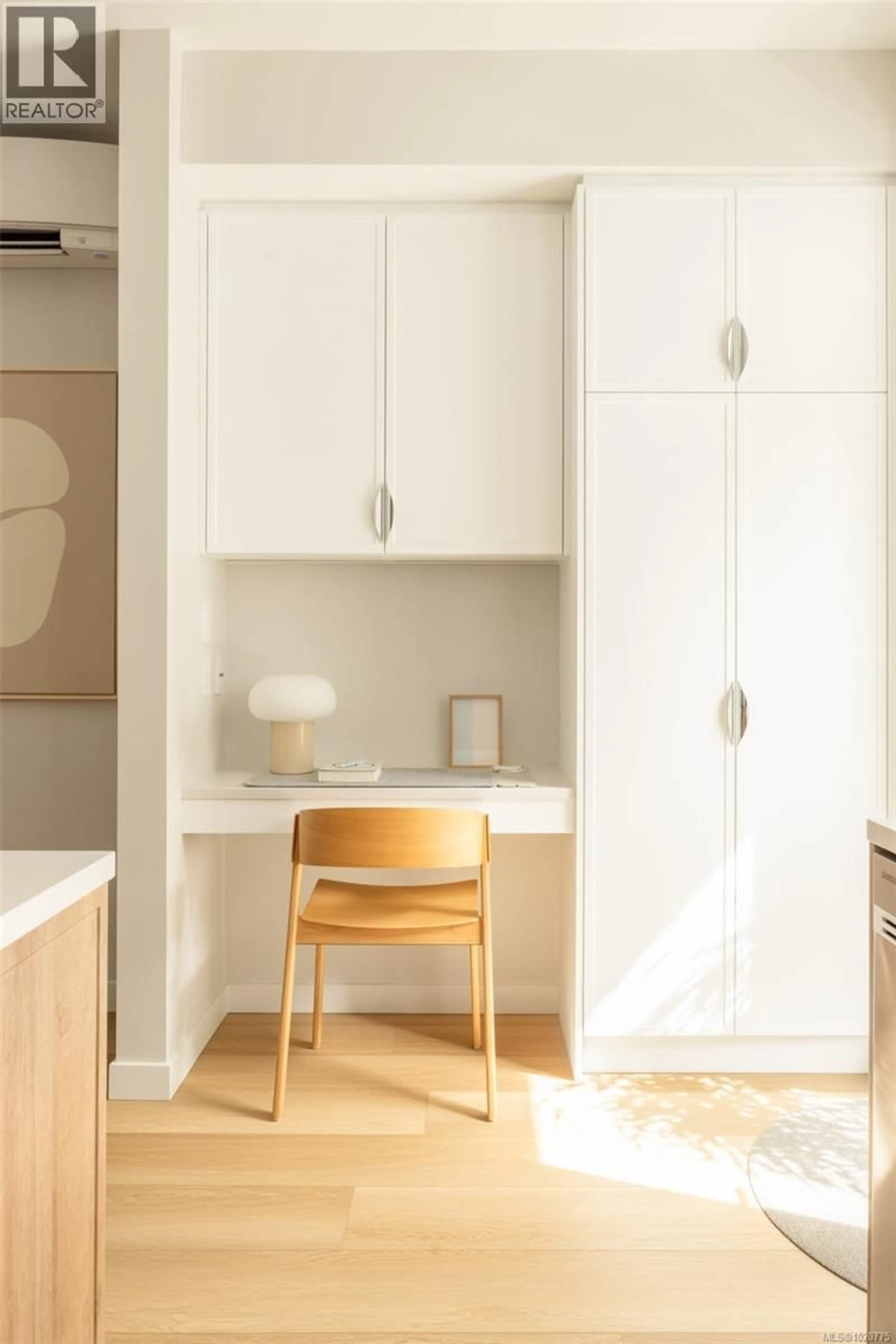 Contemporary kitchen, wood/laminate floor for 109 - 3210 GLENDALE PLACE, Langford British Columbia V9B1Y2