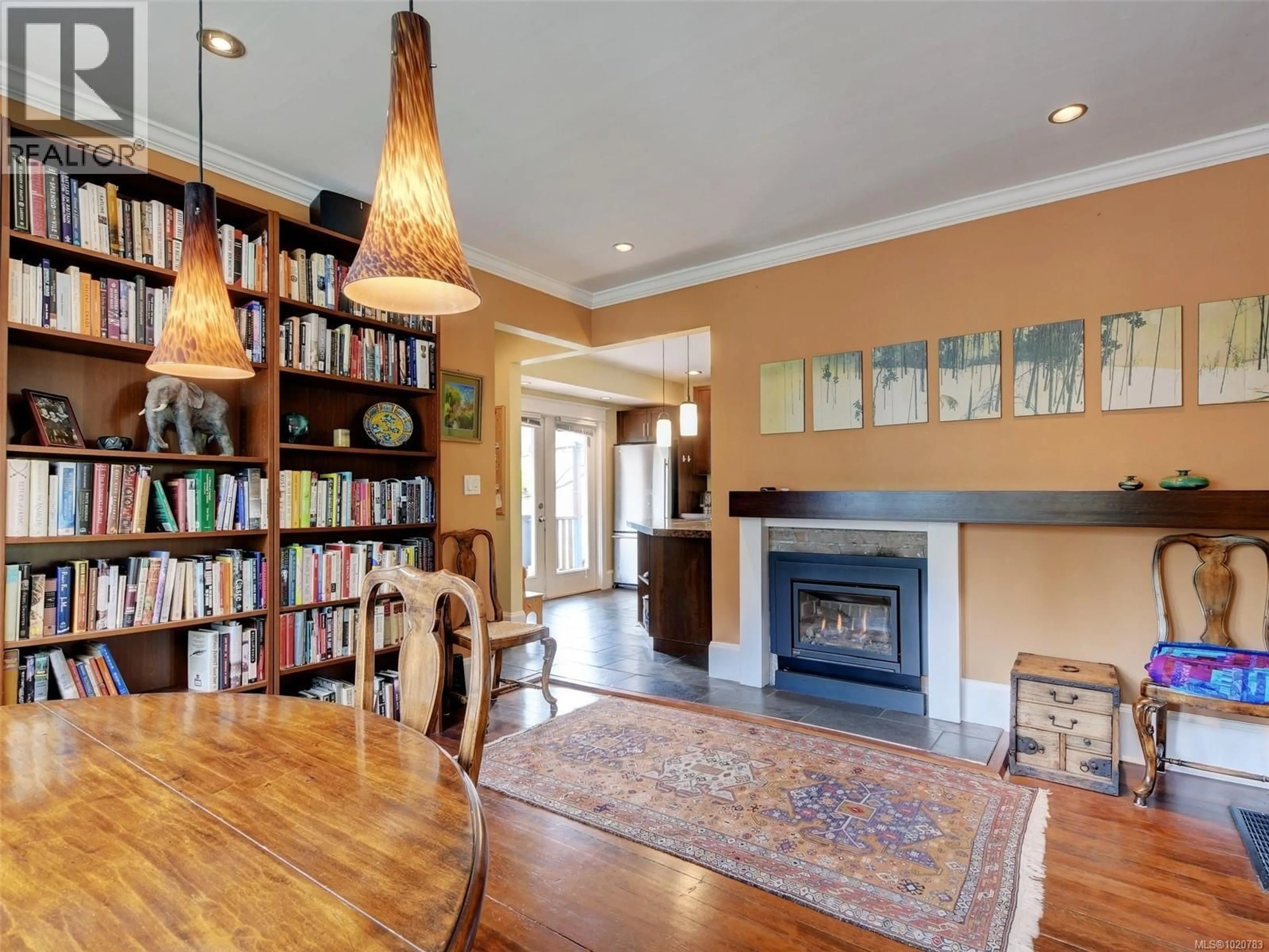 Living room with furniture, unknown for 2723 MT. STEPHEN AVENUE, Victoria British Columbia V8T3L8