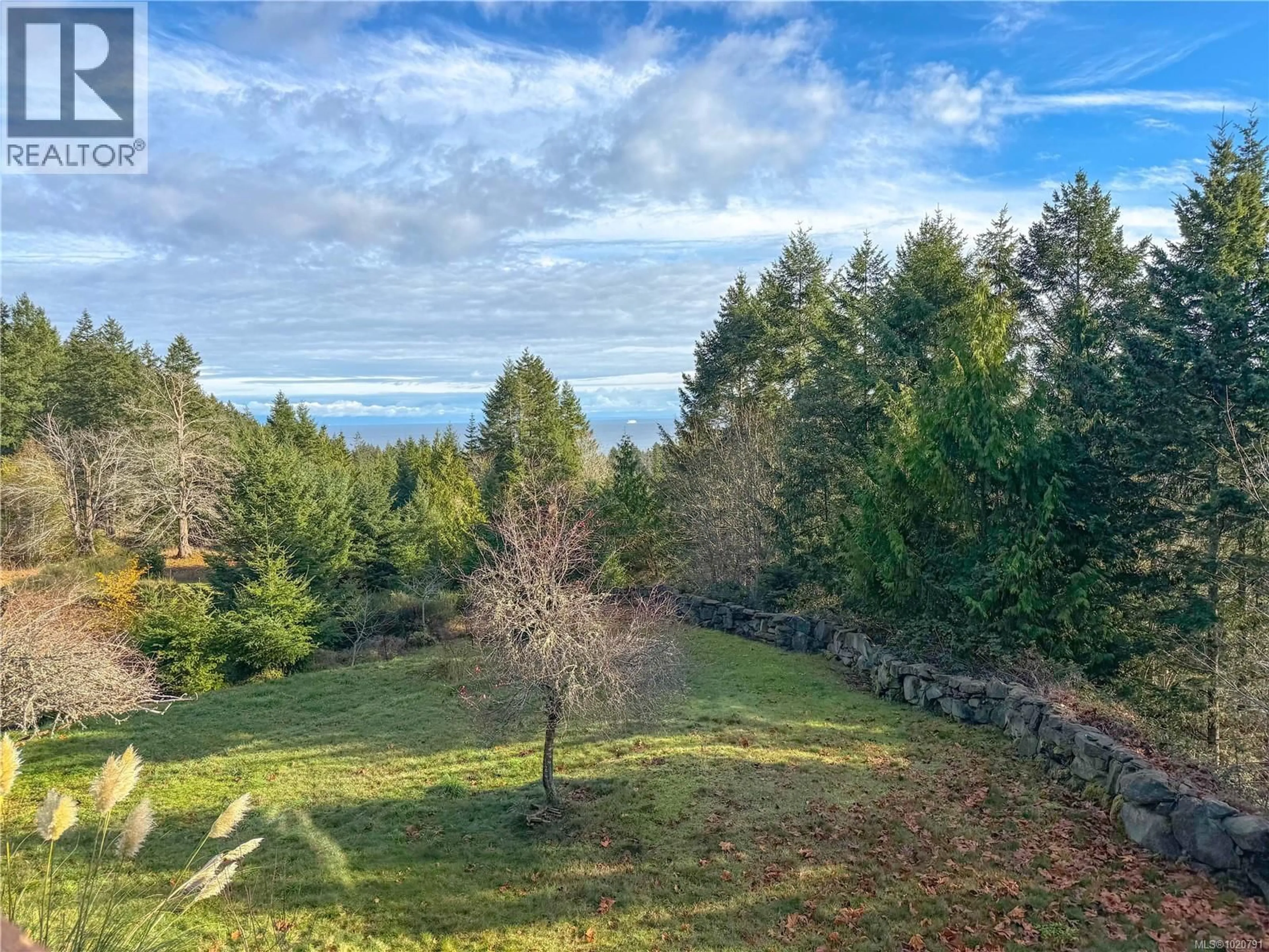 A pic from outside/outdoor area/front of a property/back of a property/a pic from drone, forest/trees view for 835 CHELWOOD ROAD, Gabriola Island British Columbia V0R1X1