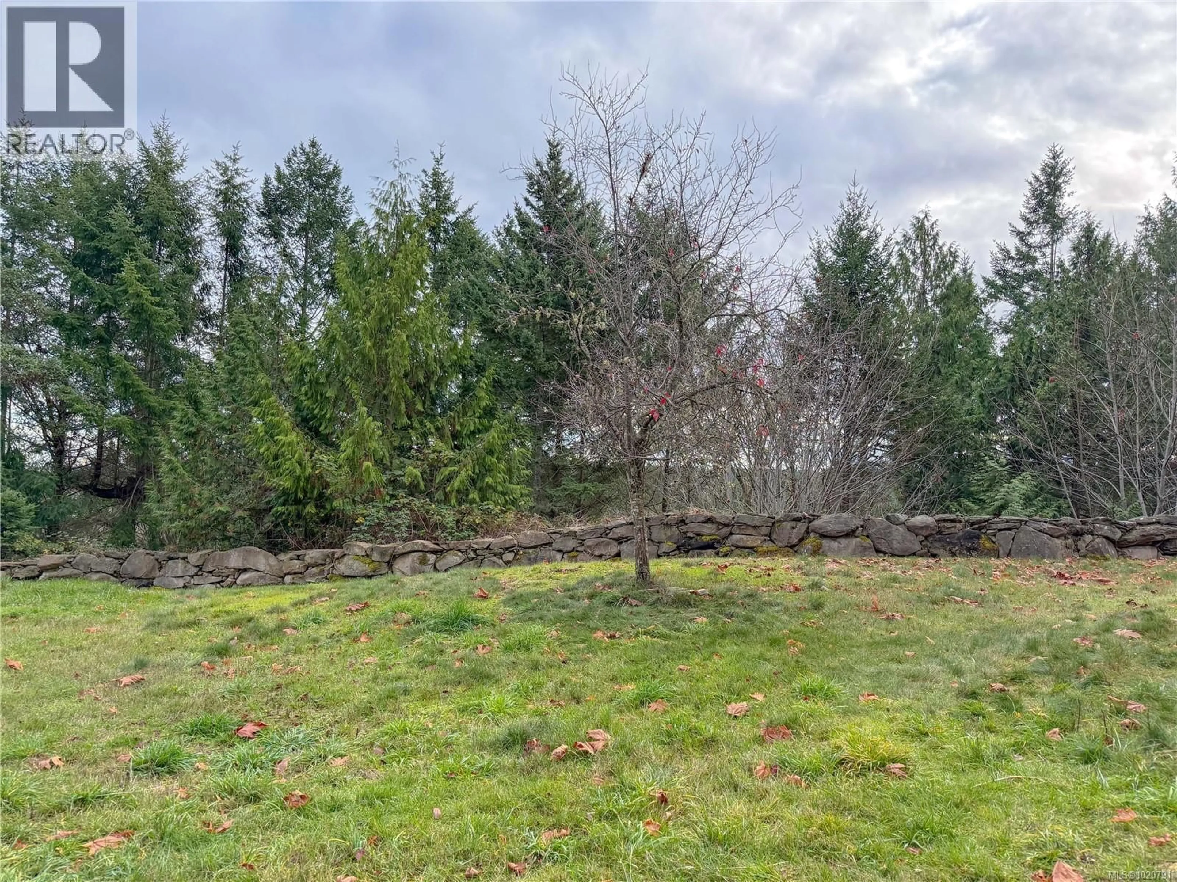 A pic from outside/outdoor area/front of a property/back of a property/a pic from drone, forest/trees view for 835 CHELWOOD ROAD, Gabriola Island British Columbia V0R1X1
