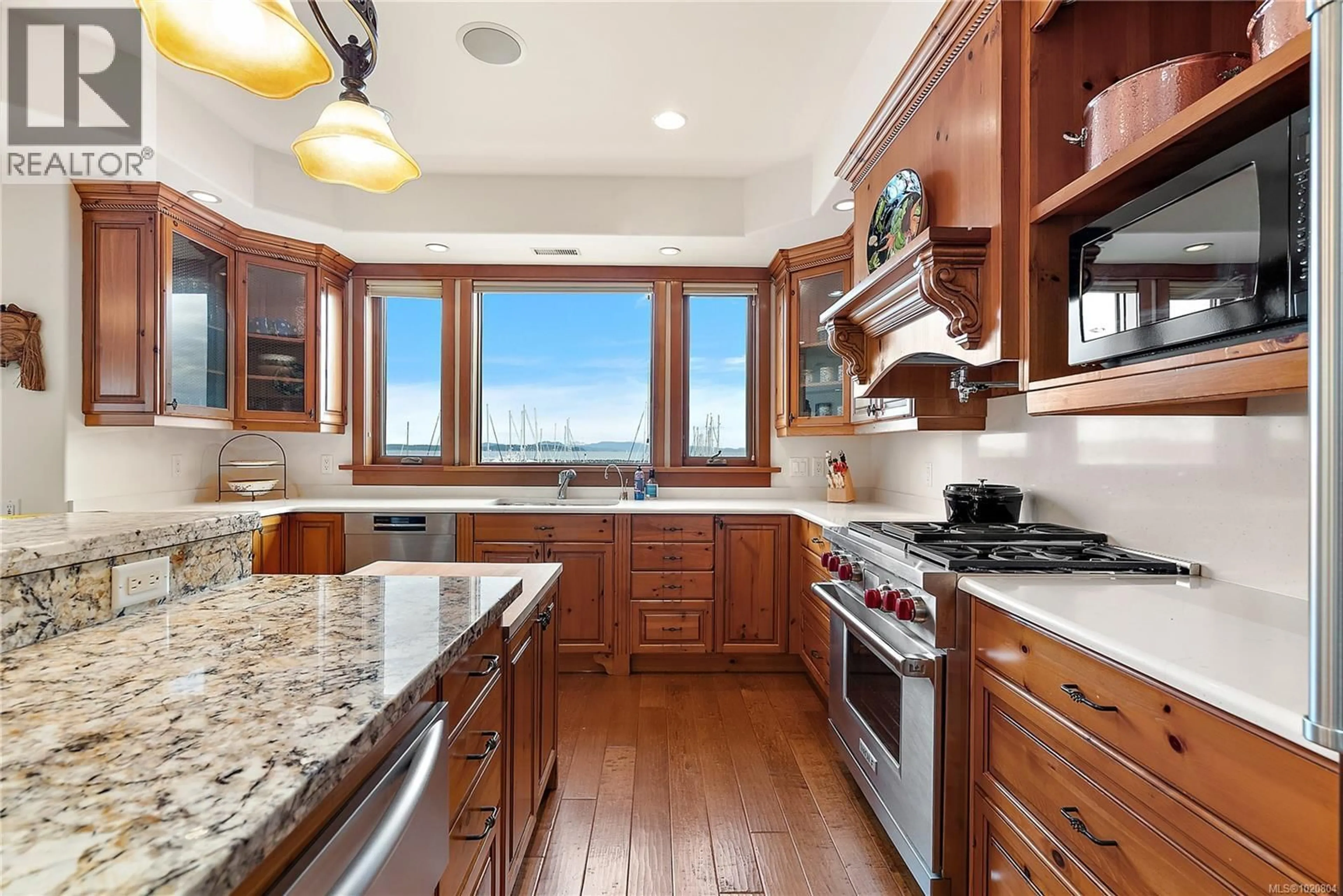 Open concept kitchen, ceramic/tile floor for 101 - 9949 THIRD STREET, Sidney British Columbia V8L3B1