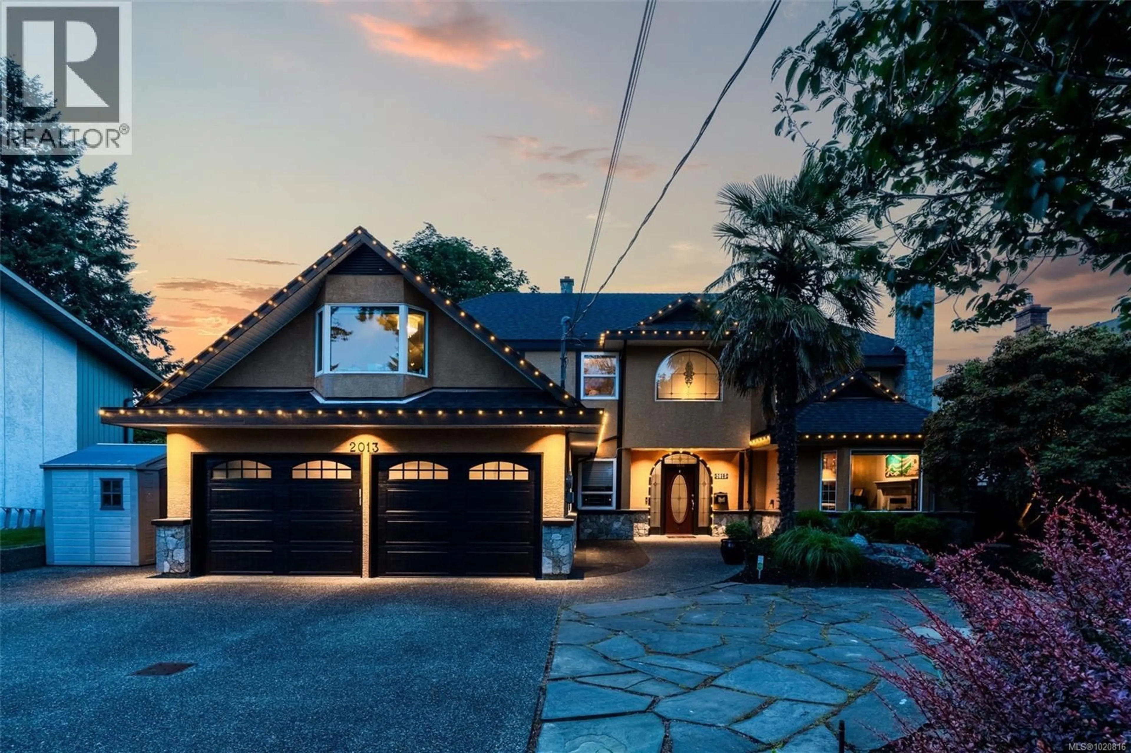 Home with brick exterior material, street for 2013 FERNDALE ROAD, Saanich British Columbia V8N2Y4