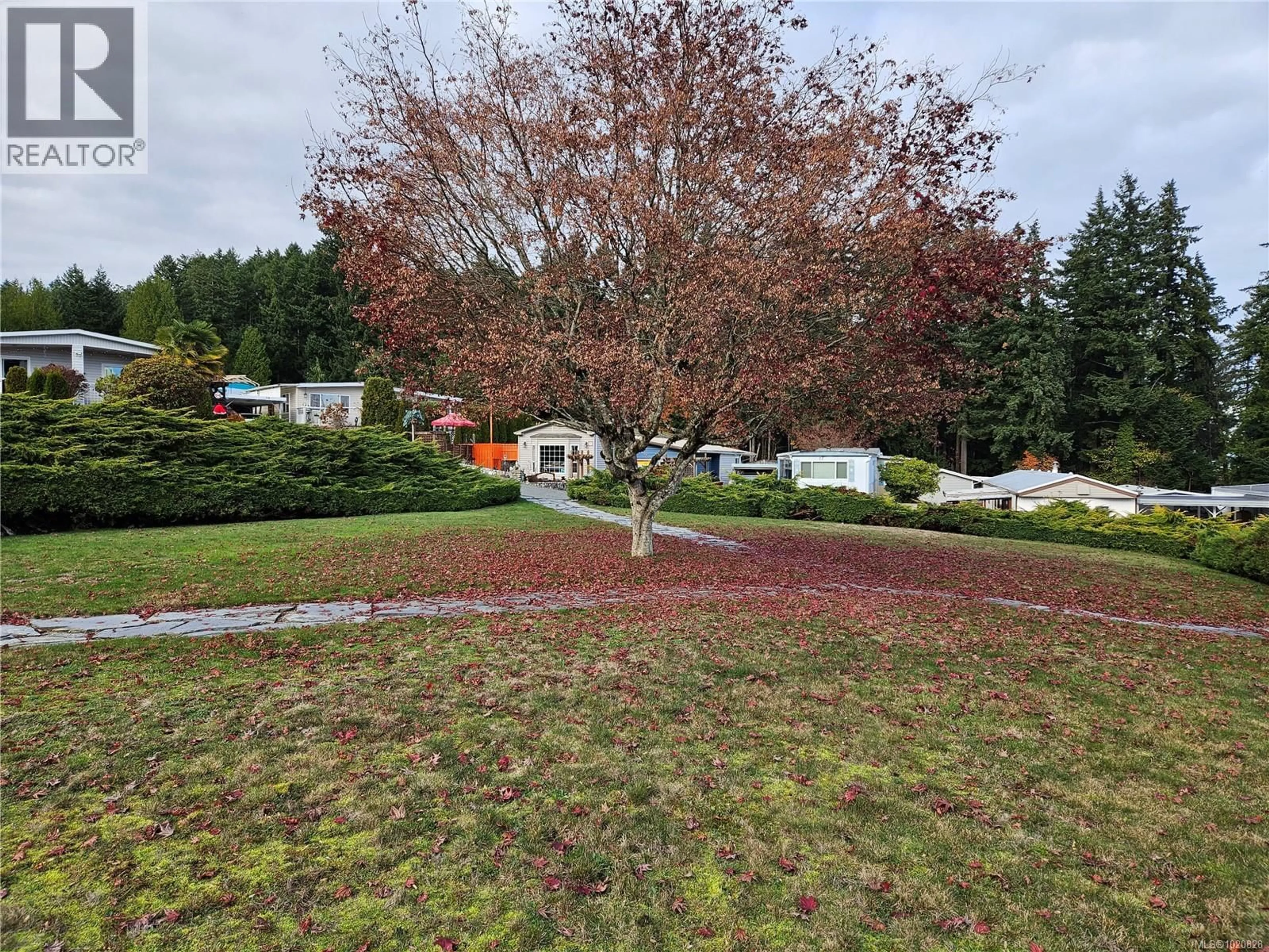 A pic from outside/outdoor area/front of a property/back of a property/a pic from drone, unknown for 26 - 10980 WESTDOWNE ROAD, Ladysmith British Columbia V9G1X2