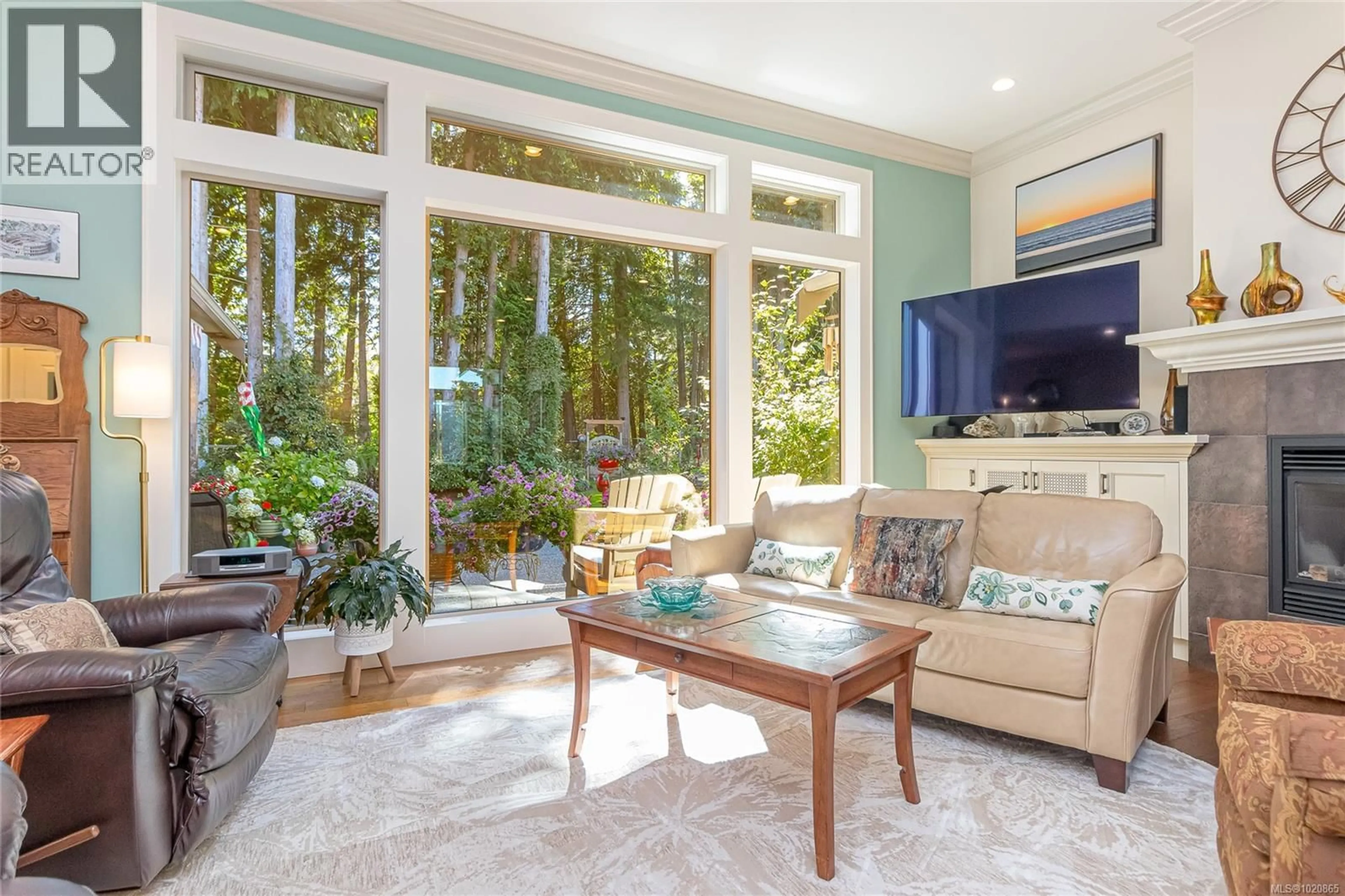 Living room with furniture, unknown for 3888 CREEKSIDE DRIVE, Bowser British Columbia V0R1G0