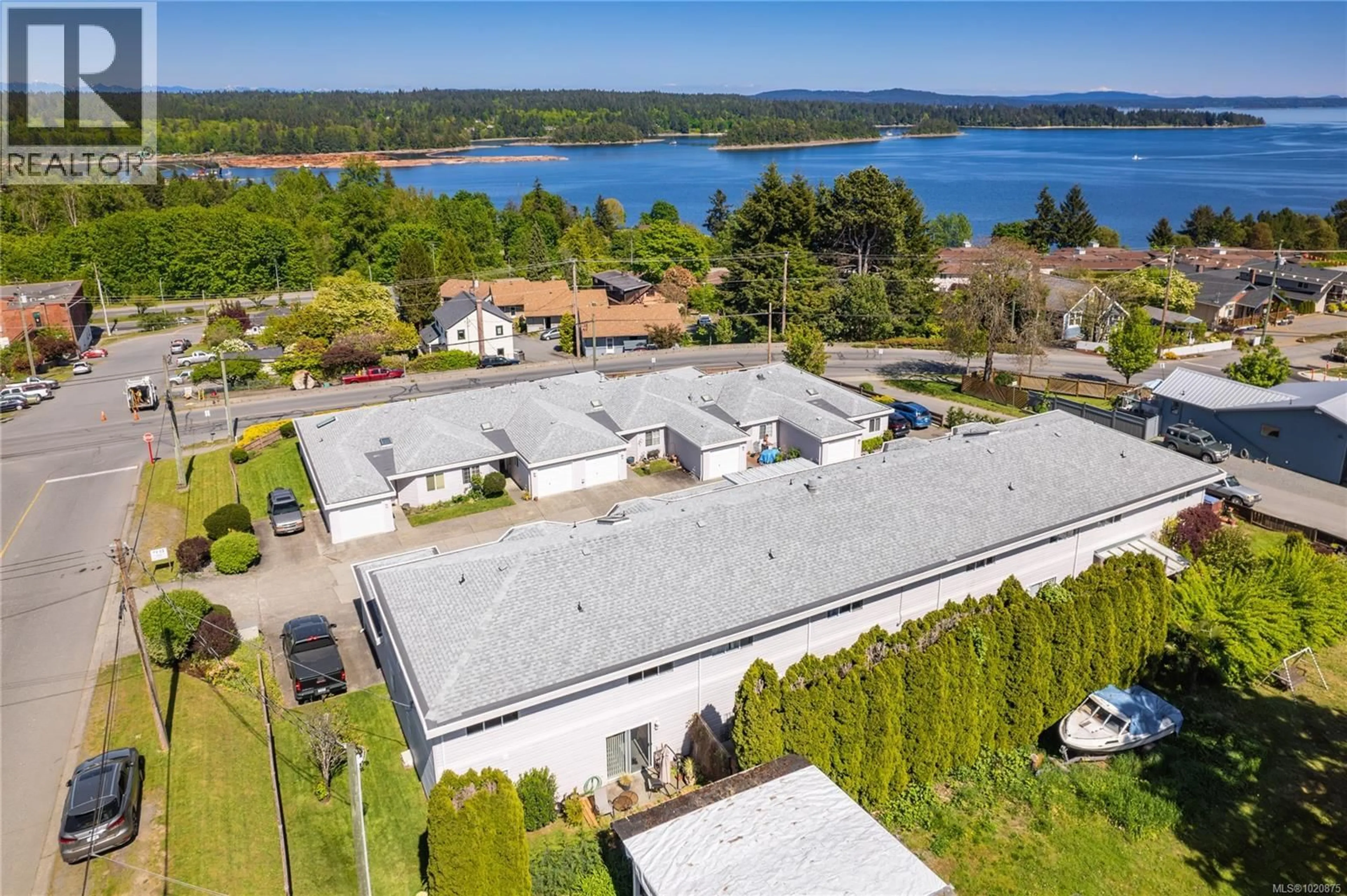 A pic from outside/outdoor area/front of a property/back of a property/a pic from drone, water/lake/river/ocean view for 3 - 100 FIRST AVENUE, Ladysmith British Columbia V9G1B8