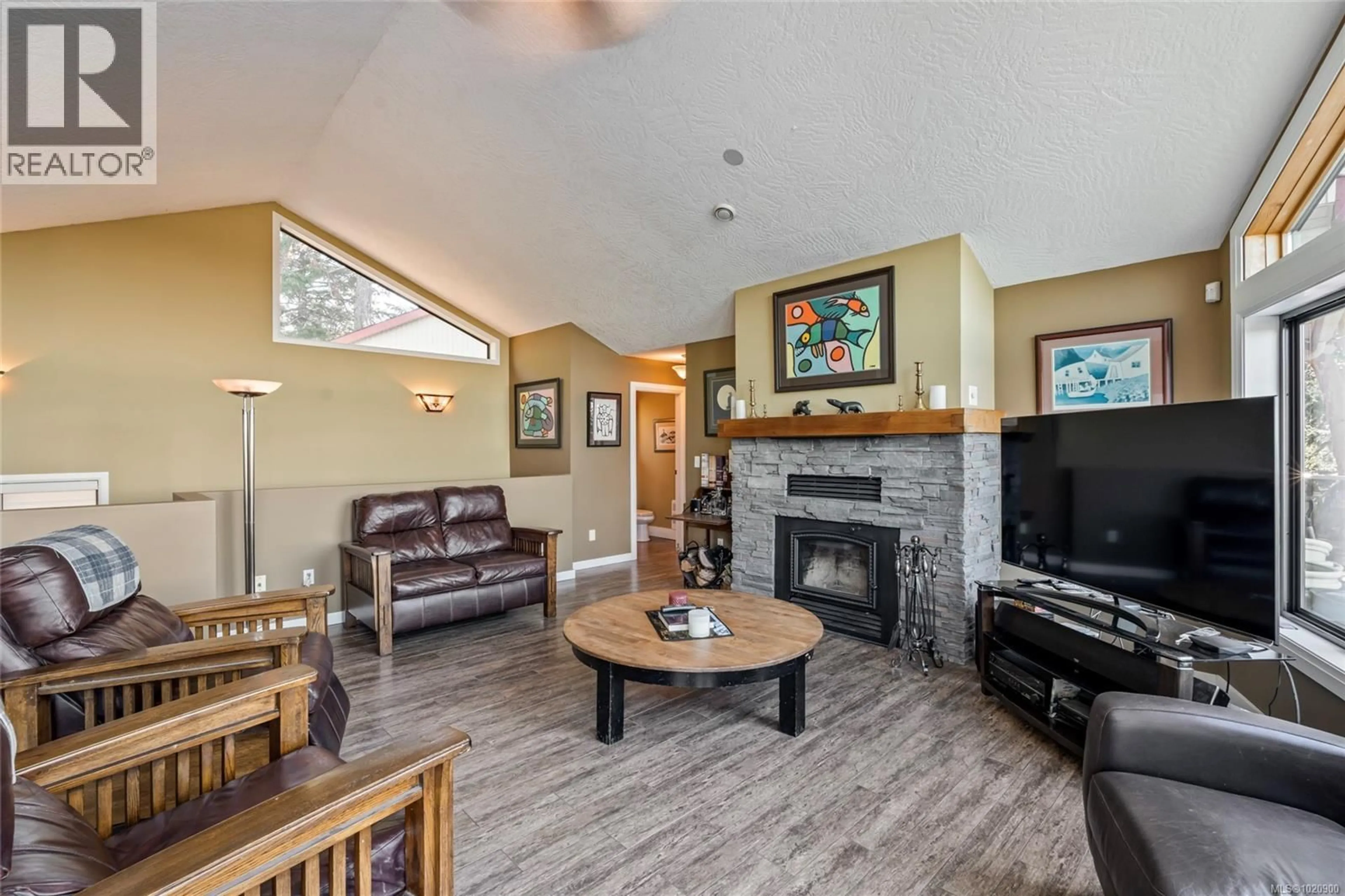 Living room with furniture, unknown for 3475 BLUE SKY PLACE, Colwood British Columbia V9C3N5