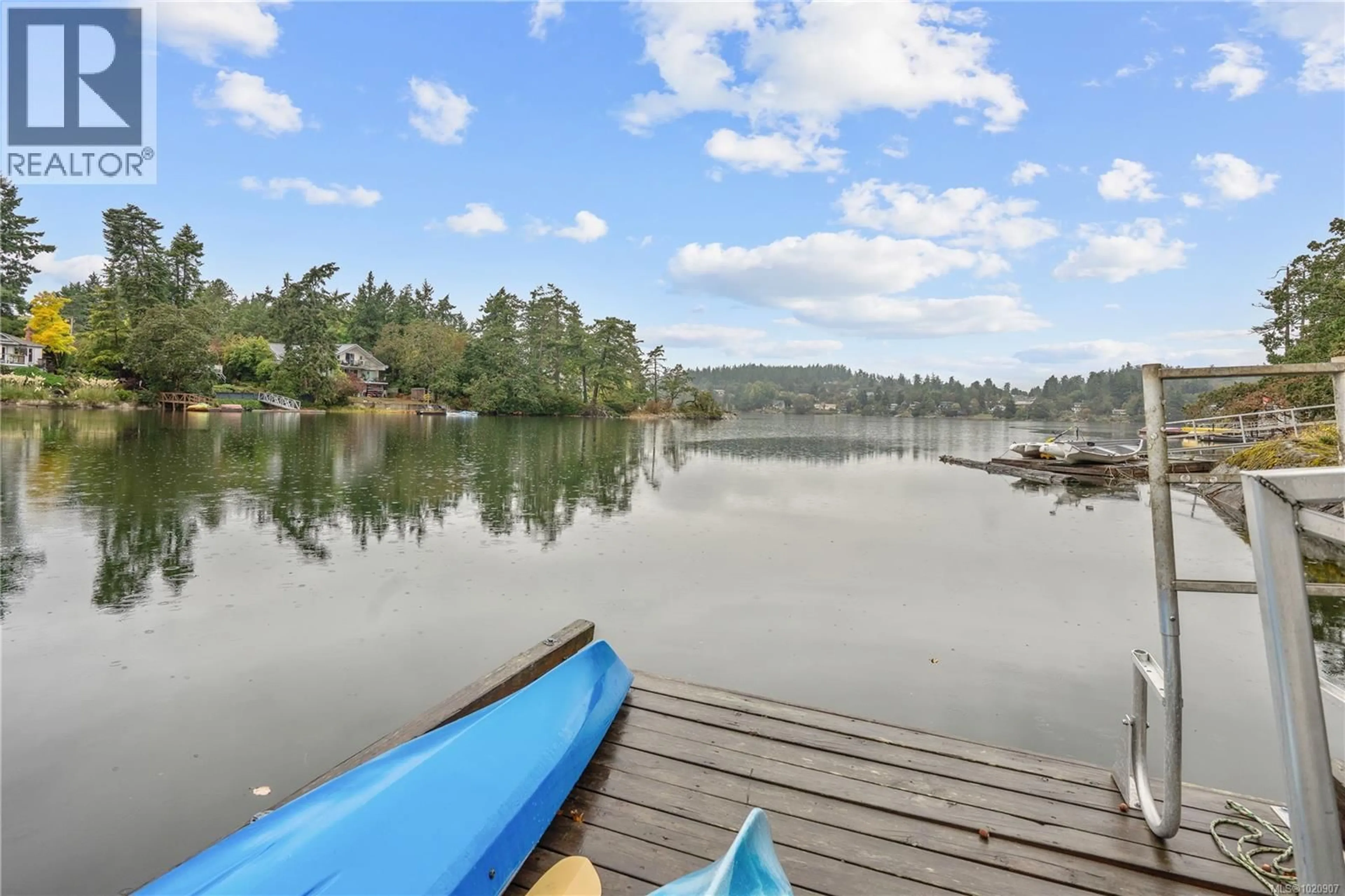 Unknown for 2868 GLENWOOD AVENUE, Saanich British Columbia V9A2A2