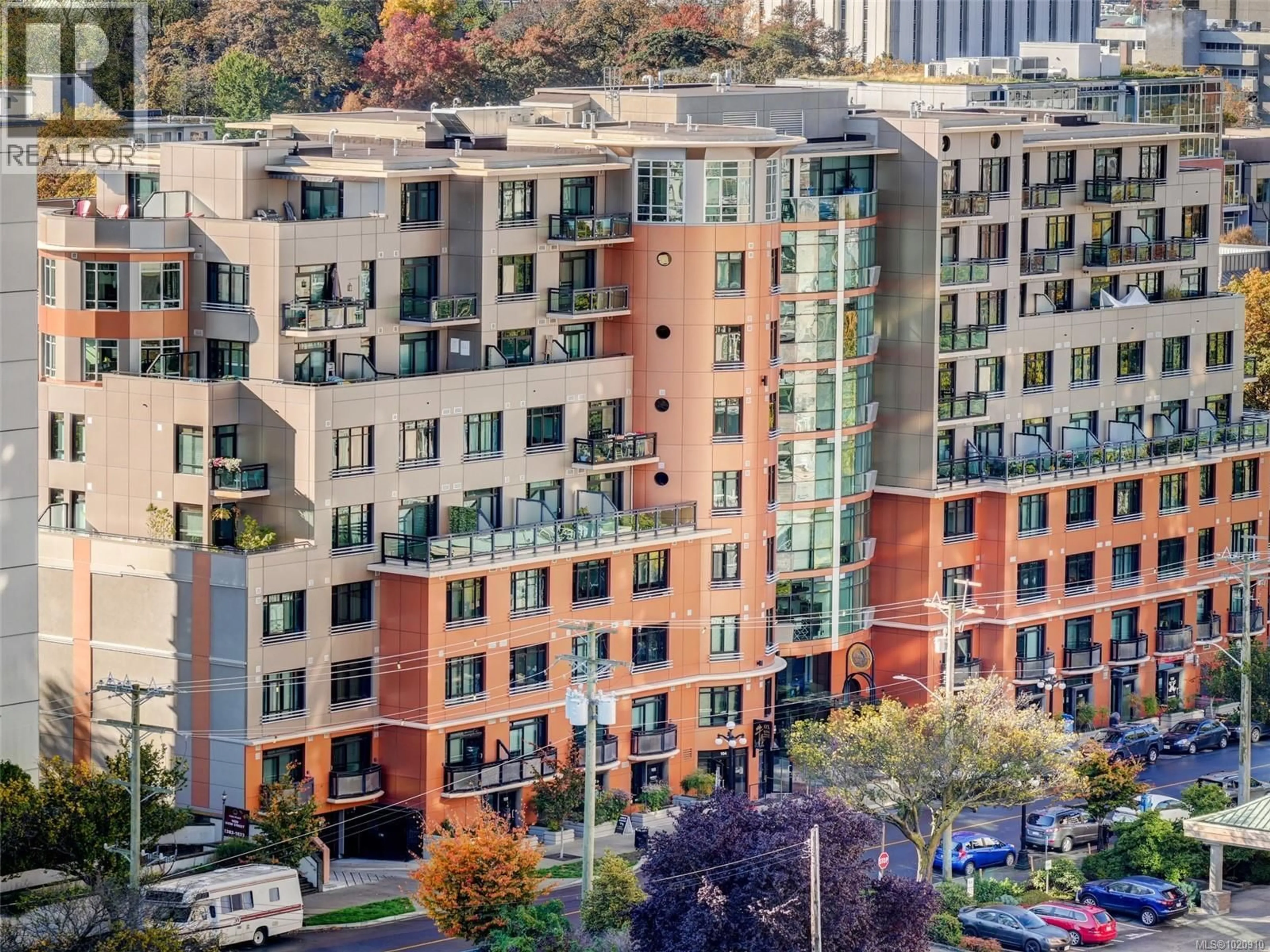 A pic from outside/outdoor area/front of a property/back of a property/a pic from drone, city buildings view from balcony for 501 - 1029 VIEW STREET, Victoria British Columbia V8V0C9