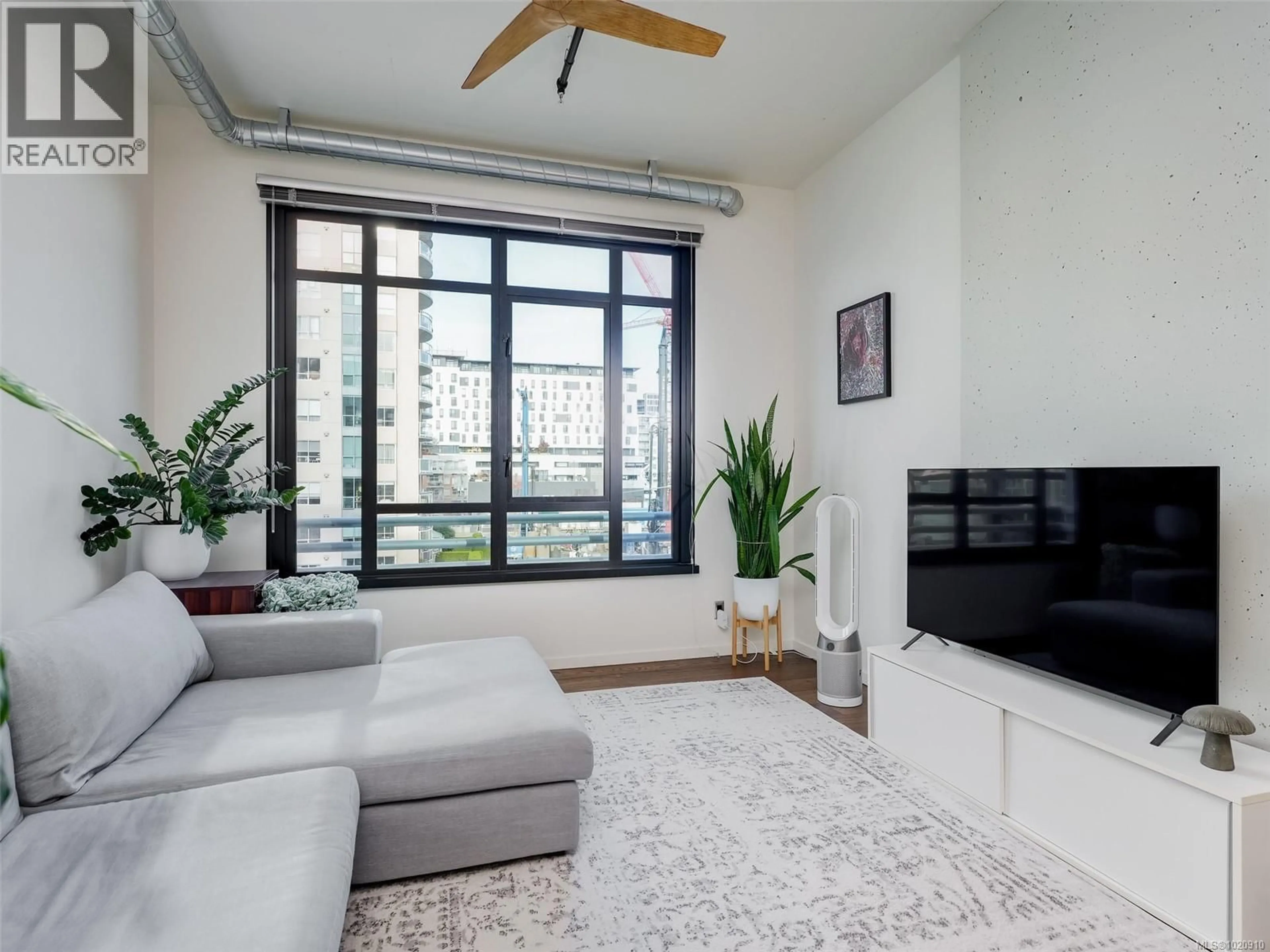 Living room with furniture, unknown for 501 - 1029 VIEW STREET, Victoria British Columbia V8V0C9