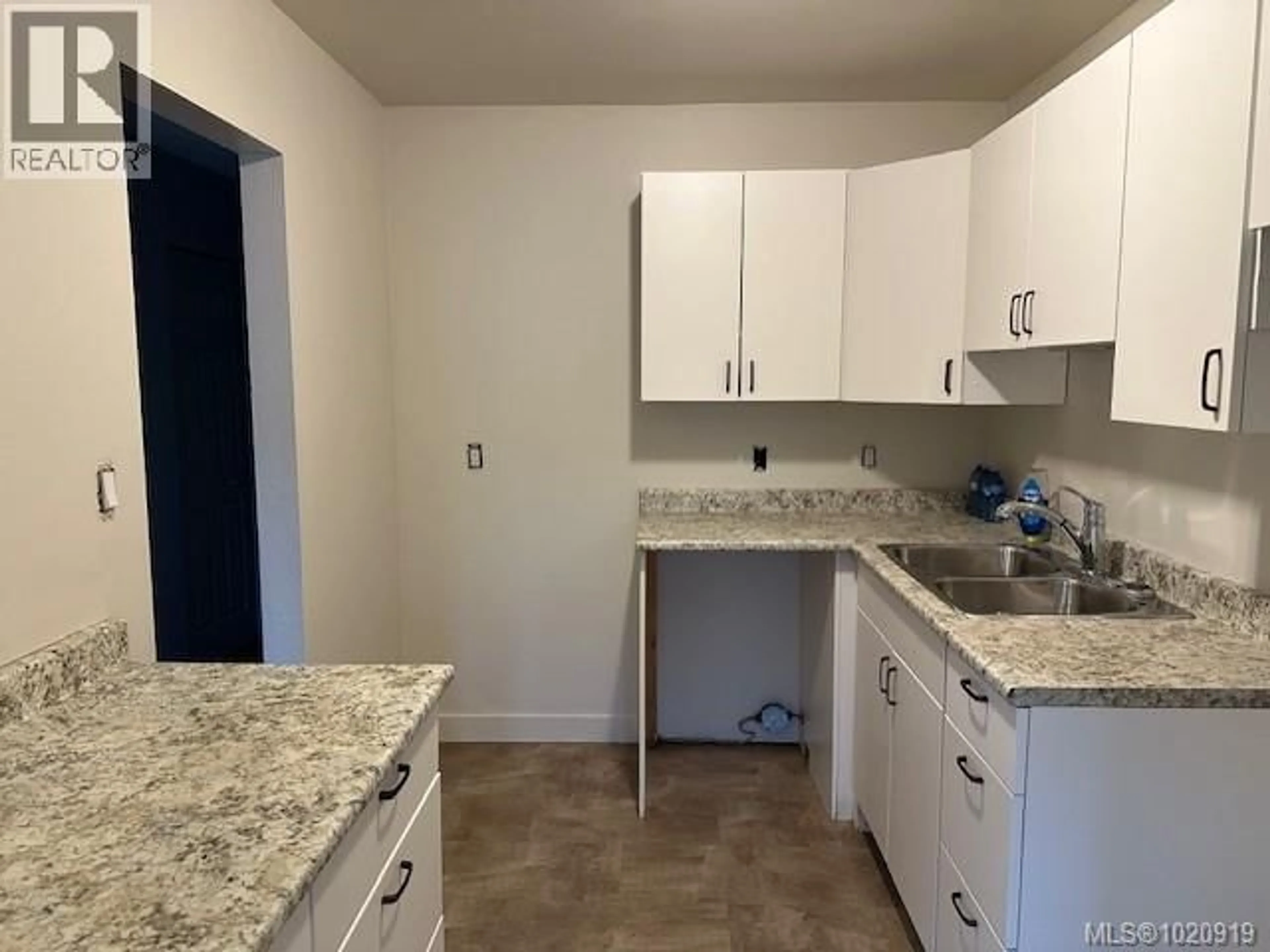 Standard kitchen, unknown for 10 - 7077 HIGHLAND DRIVE, Port Hardy British Columbia V0N2P0