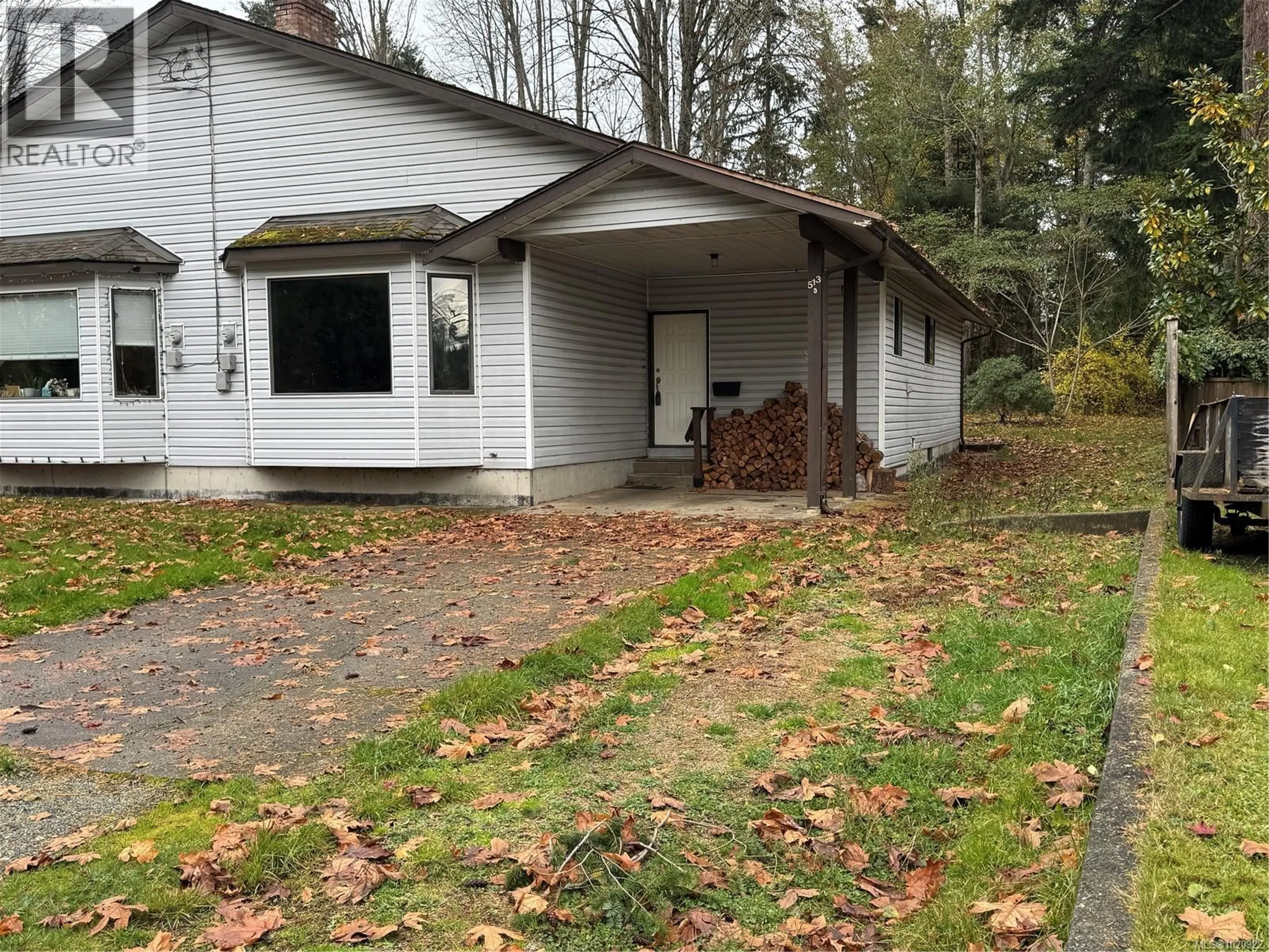 Unknown for B - 513 ERICKSON ROAD, Campbell River British Columbia V9W1S8