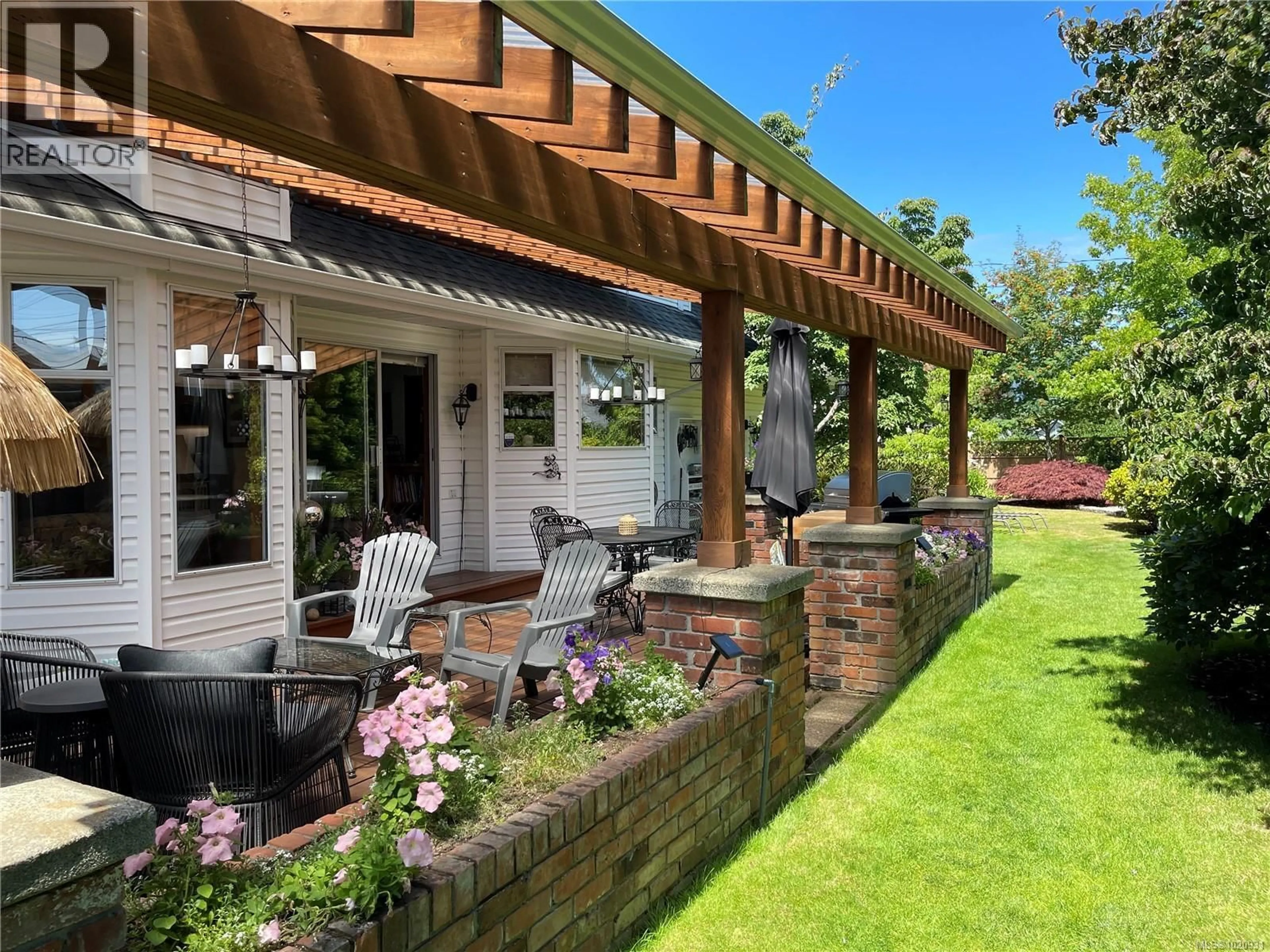 Patio, street for 3867 5TH AVENUE, Port Alberni British Columbia V9Y4K5