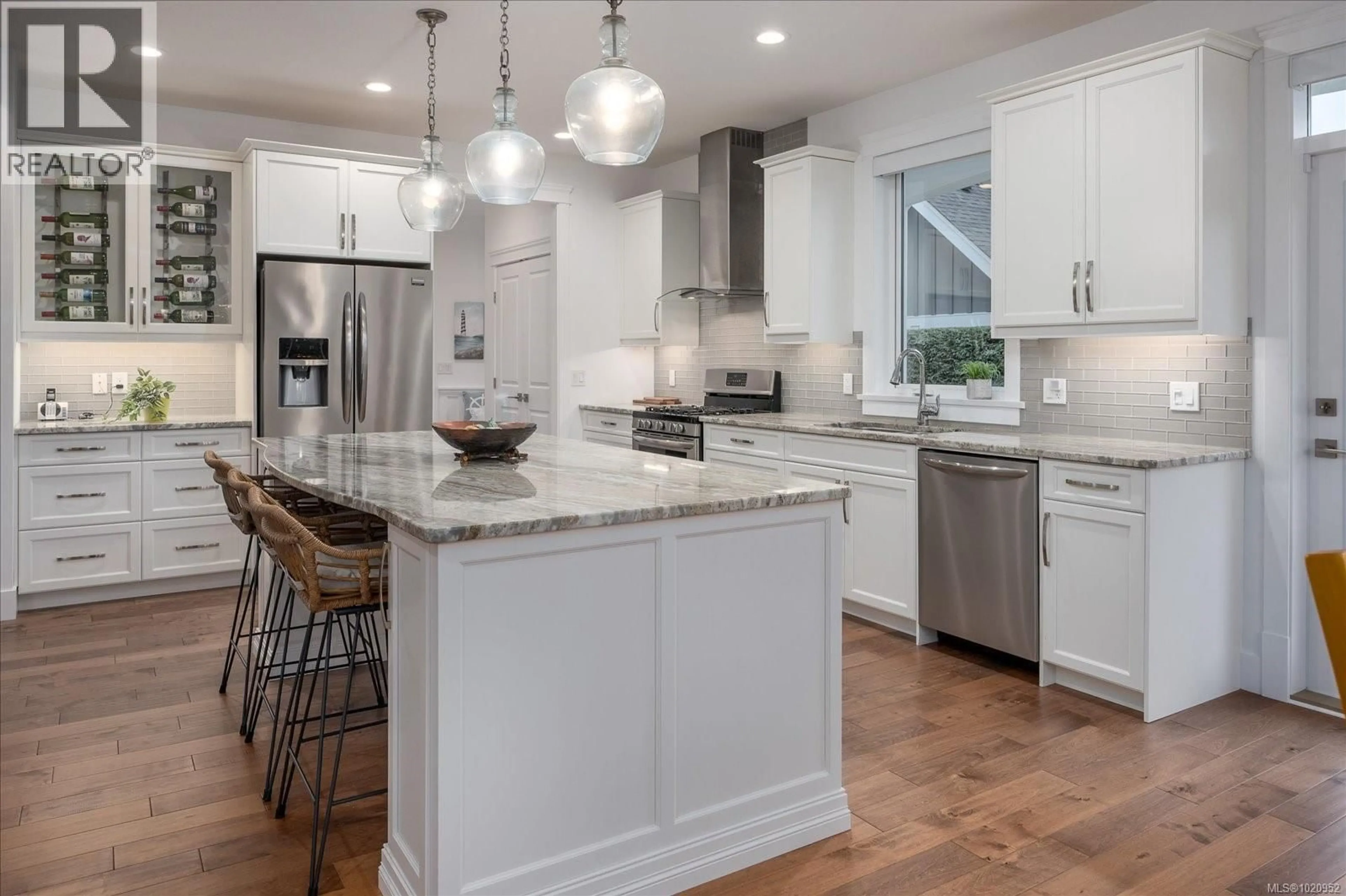Open concept kitchen, unknown for 834 BLUFFS DRIVE, Qualicum Beach British Columbia V9K0A2