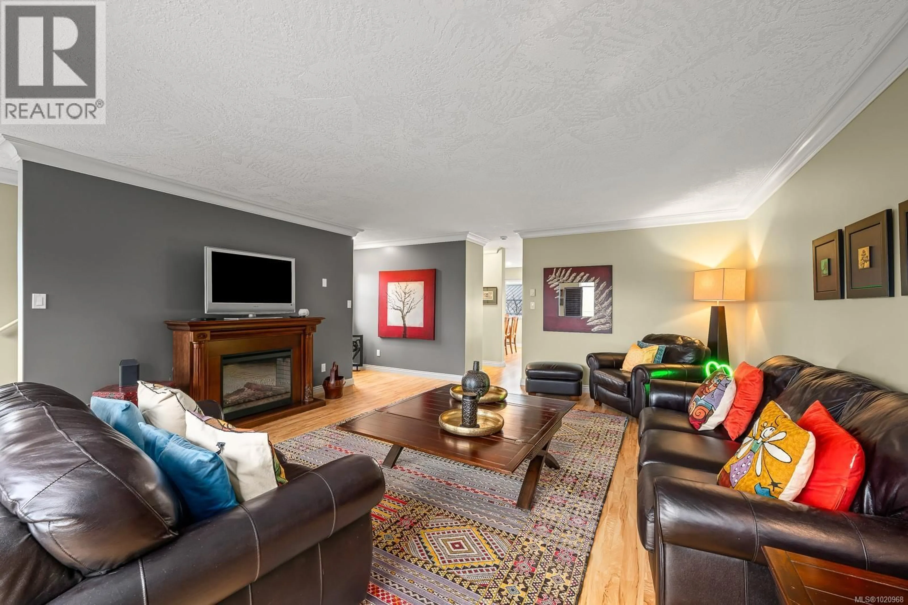 Living room with furniture, unknown for 13 - 2475 MANSFIELD DRIVE, Courtenay British Columbia V9N2M2