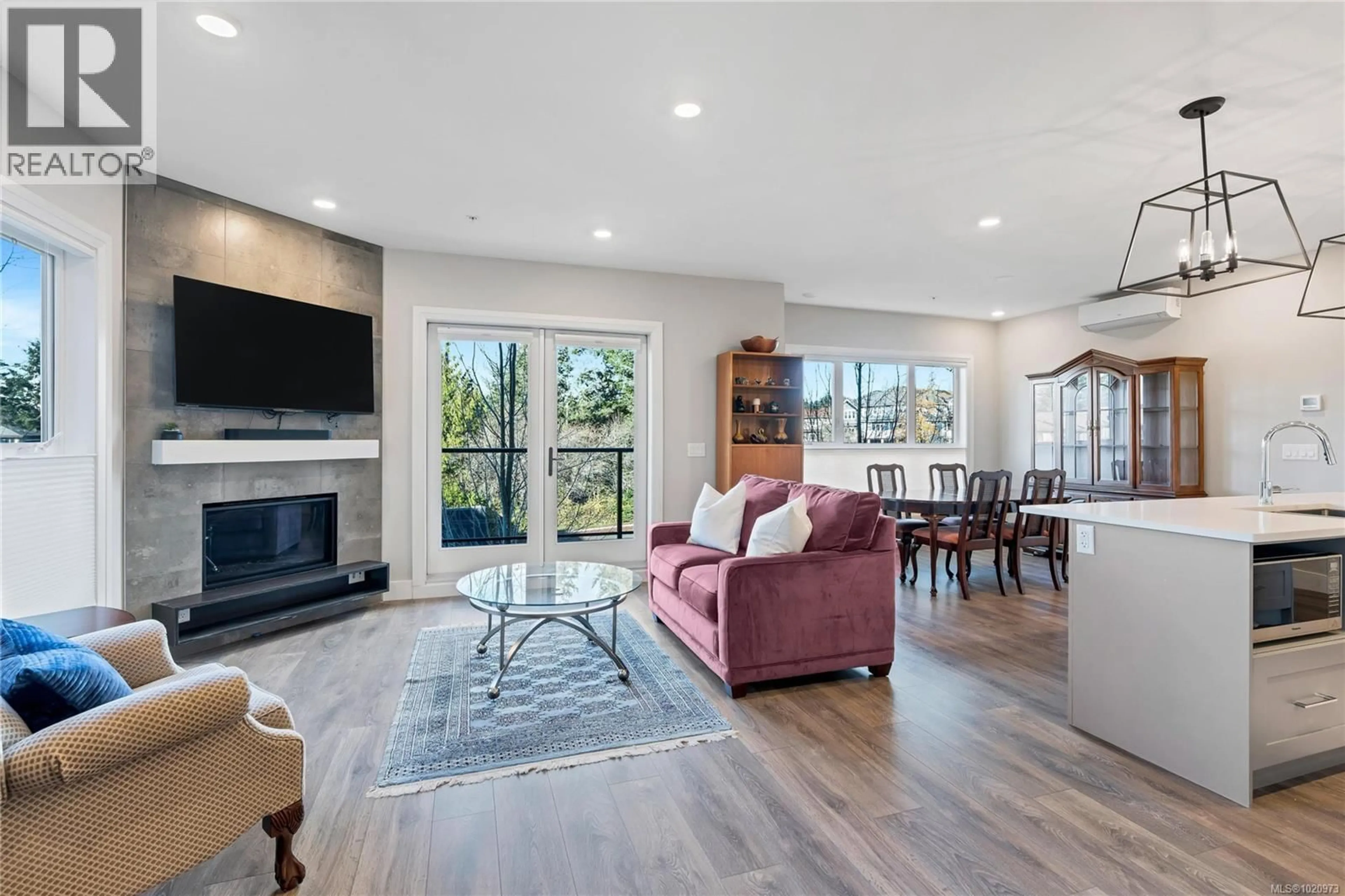 Living room with furniture, unknown for 204 - 741 TRAVINO LANE, Saanich British Columbia V8Z0G3