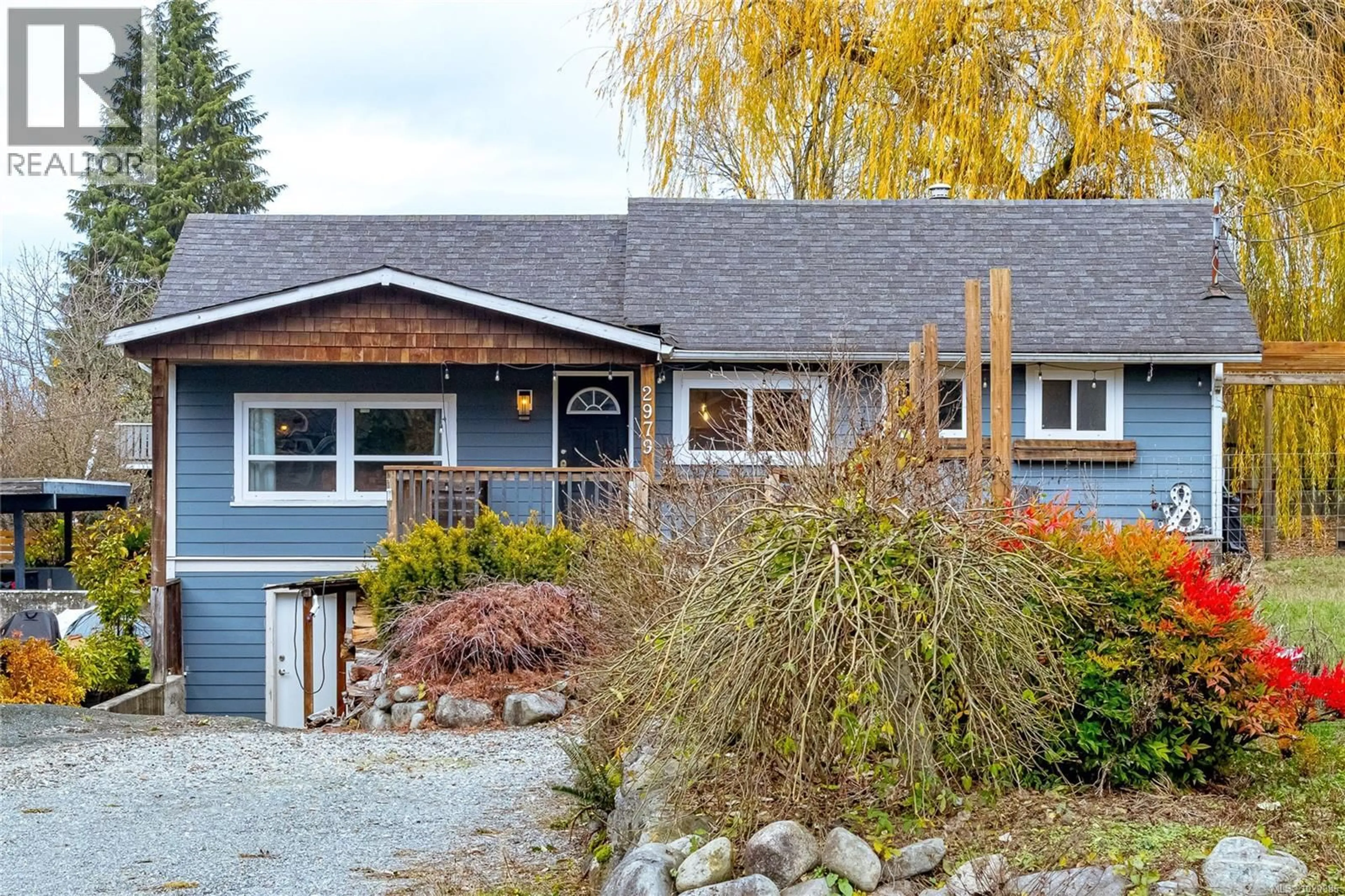 Home with vinyl exterior material, street for 2979 PINE STREET, Chemainus British Columbia V0R1K1