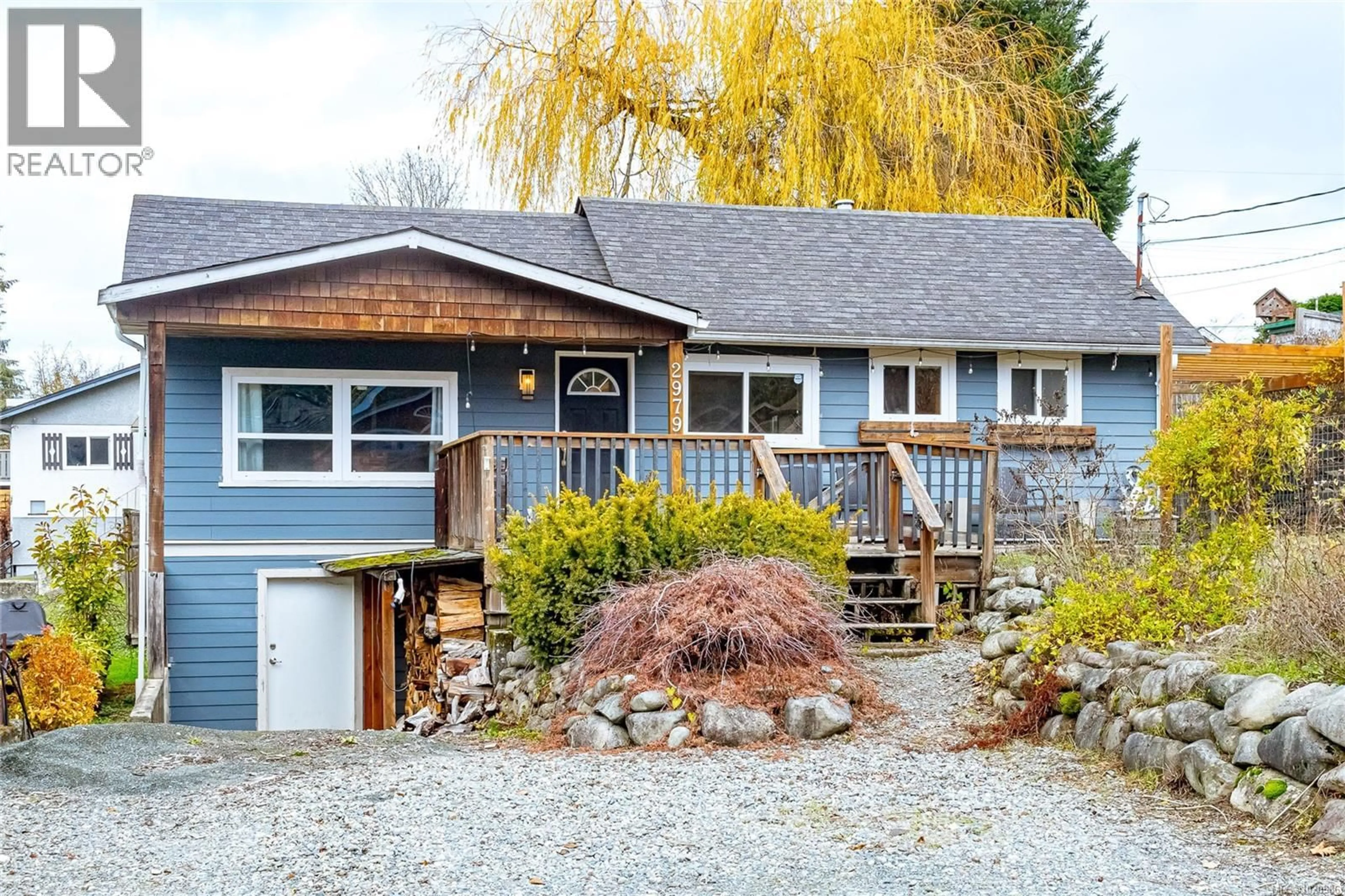 Home with vinyl exterior material, street for 2979 PINE STREET, Chemainus British Columbia V0R1K1