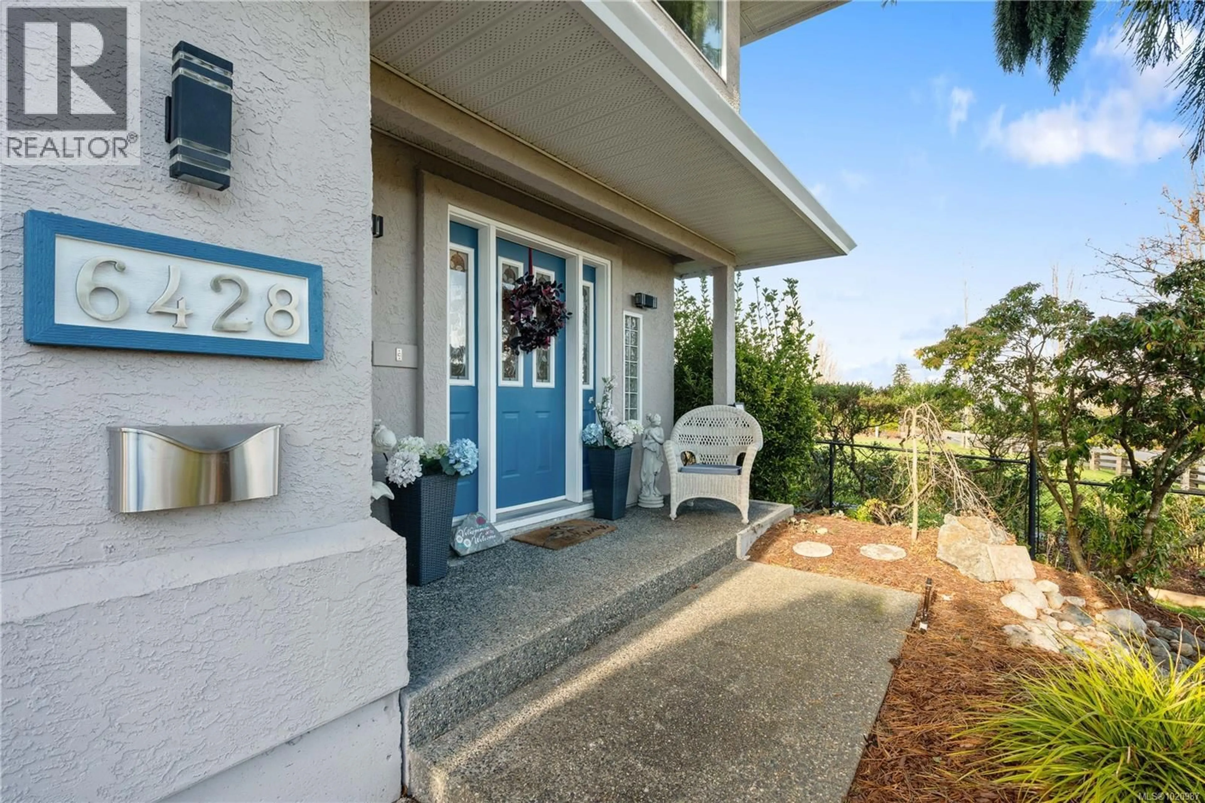 Indoor entryway for 6428 BELLA VISTA DRIVE, Central Saanich British Columbia V8Z7G6