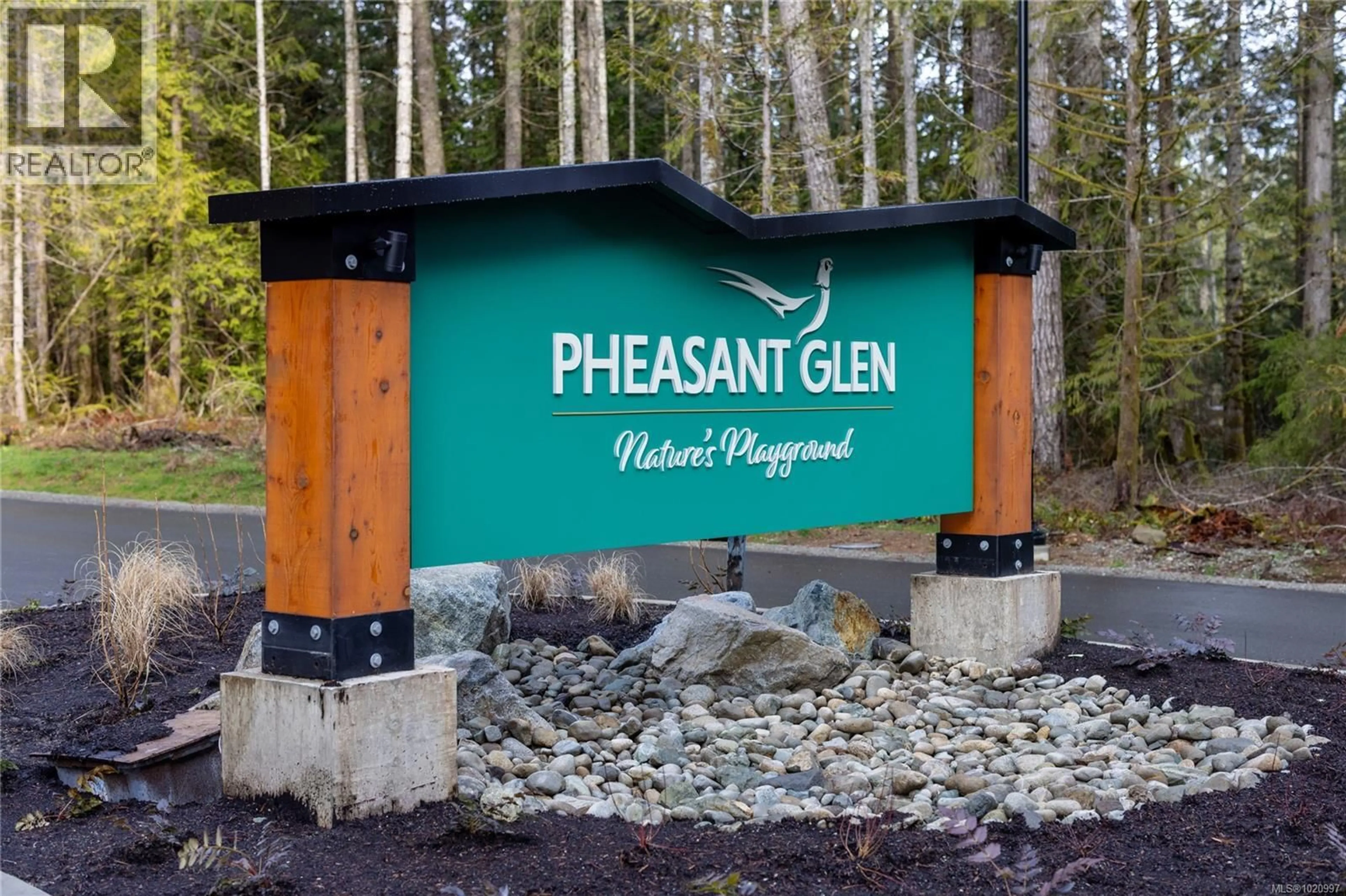 Unknown for 952 FLAGSTICK ROAD, Qualicum Beach British Columbia V9K0B9