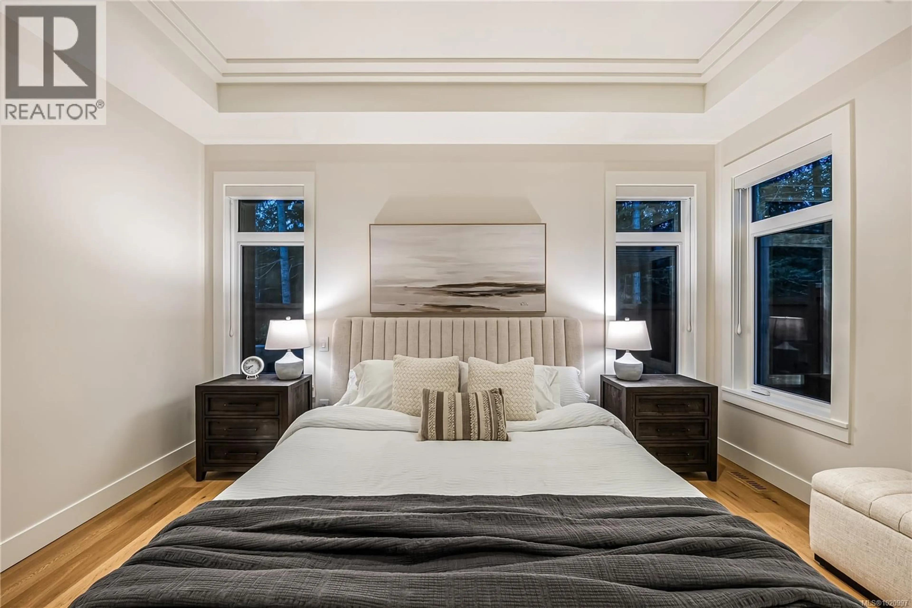 Bedroom with bed, unknown for 952 FLAGSTICK ROAD, Qualicum Beach British Columbia V9K0B9