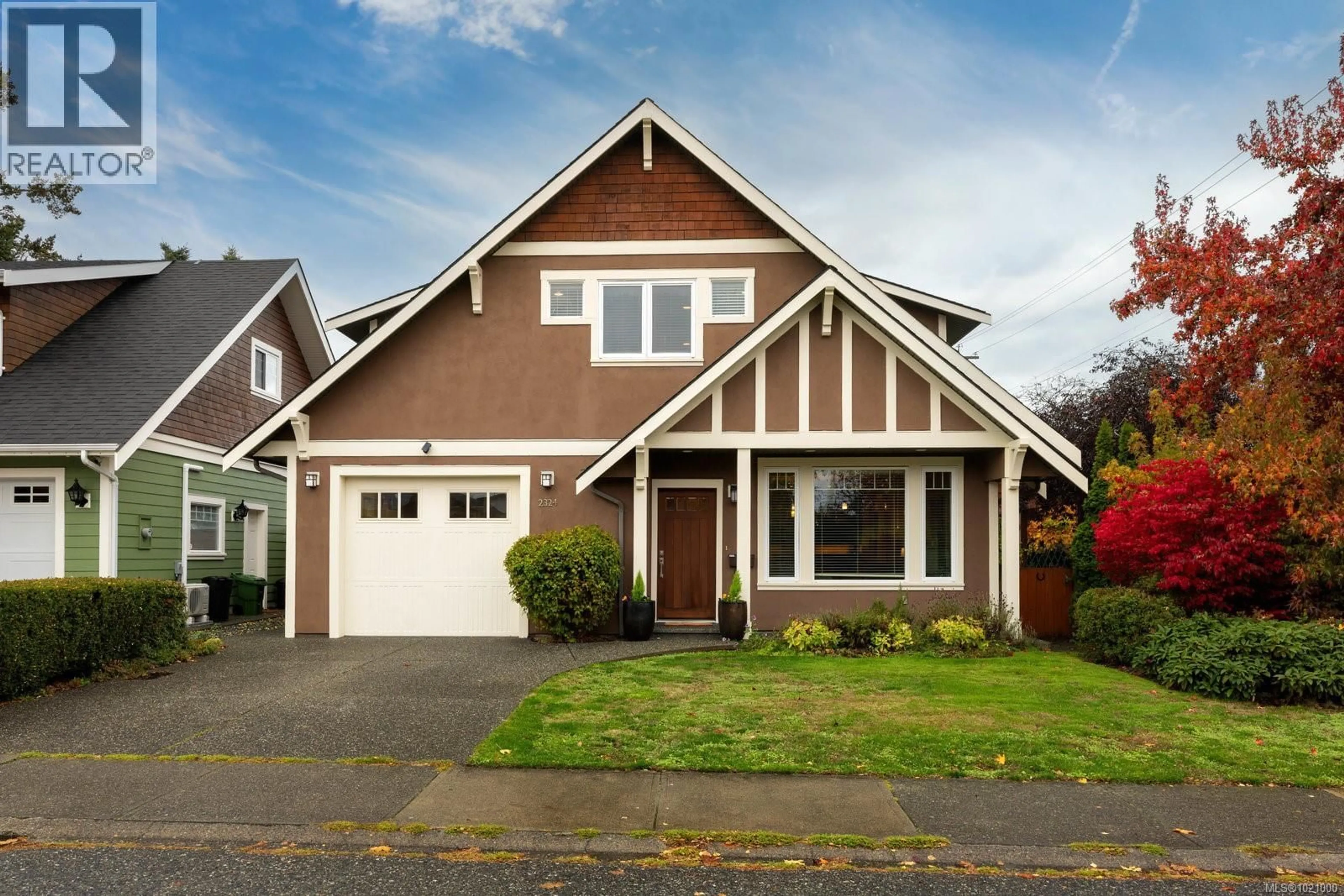 Home with vinyl exterior material, street for 2324 MALAVIEW AVENUE, Sidney British Columbia V8L2E8