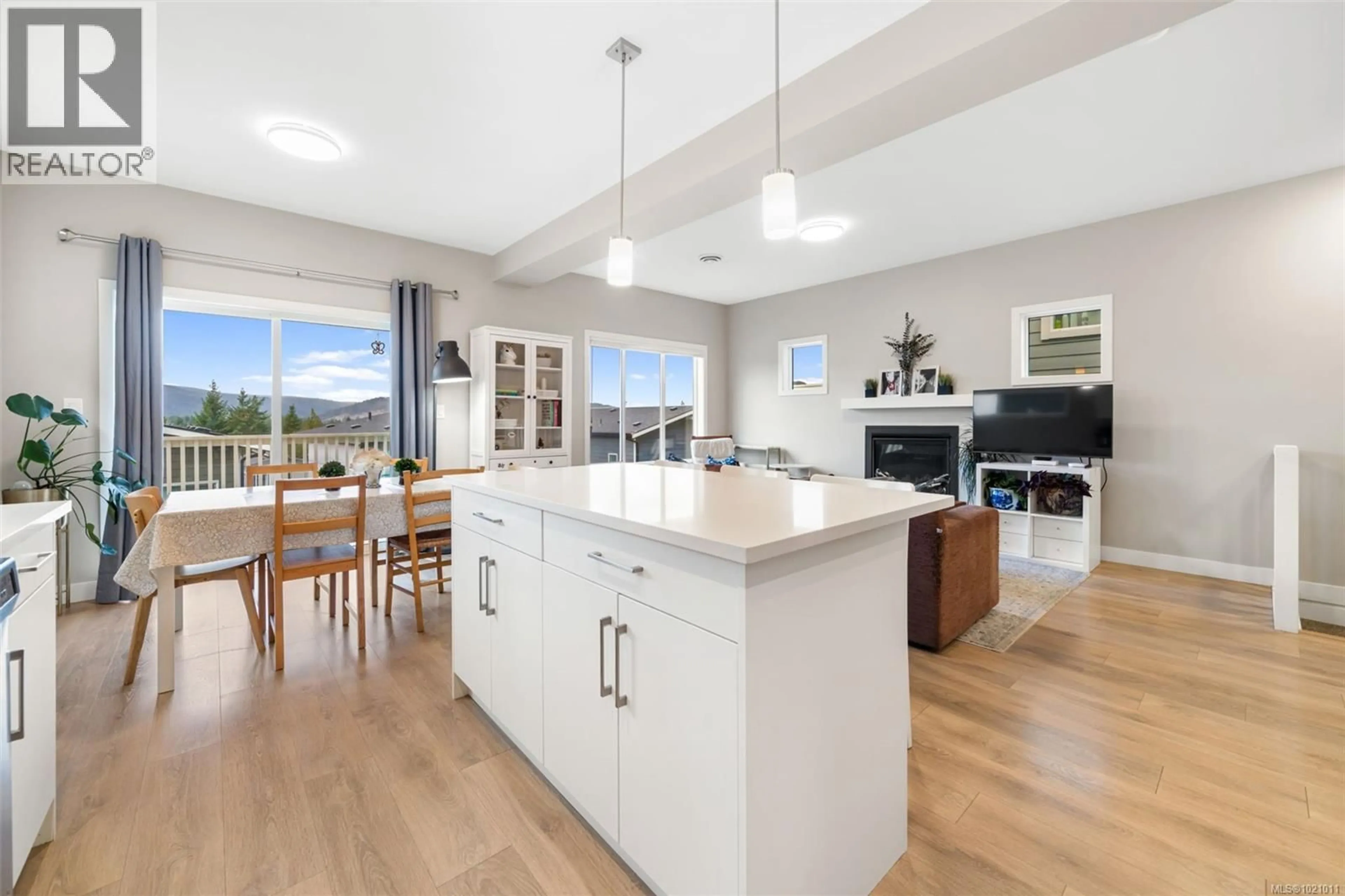 Open concept kitchen, unknown for 3477 MYLES MANSELL ROAD, Langford British Columbia V9C0N6