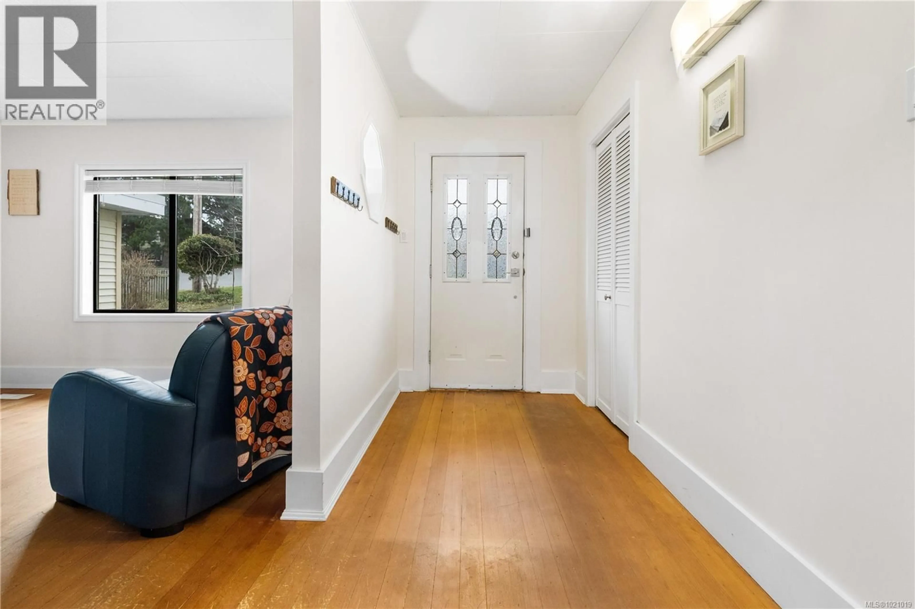 Indoor entryway for 111 THULIN STREET, Campbell River British Columbia V9W2K4