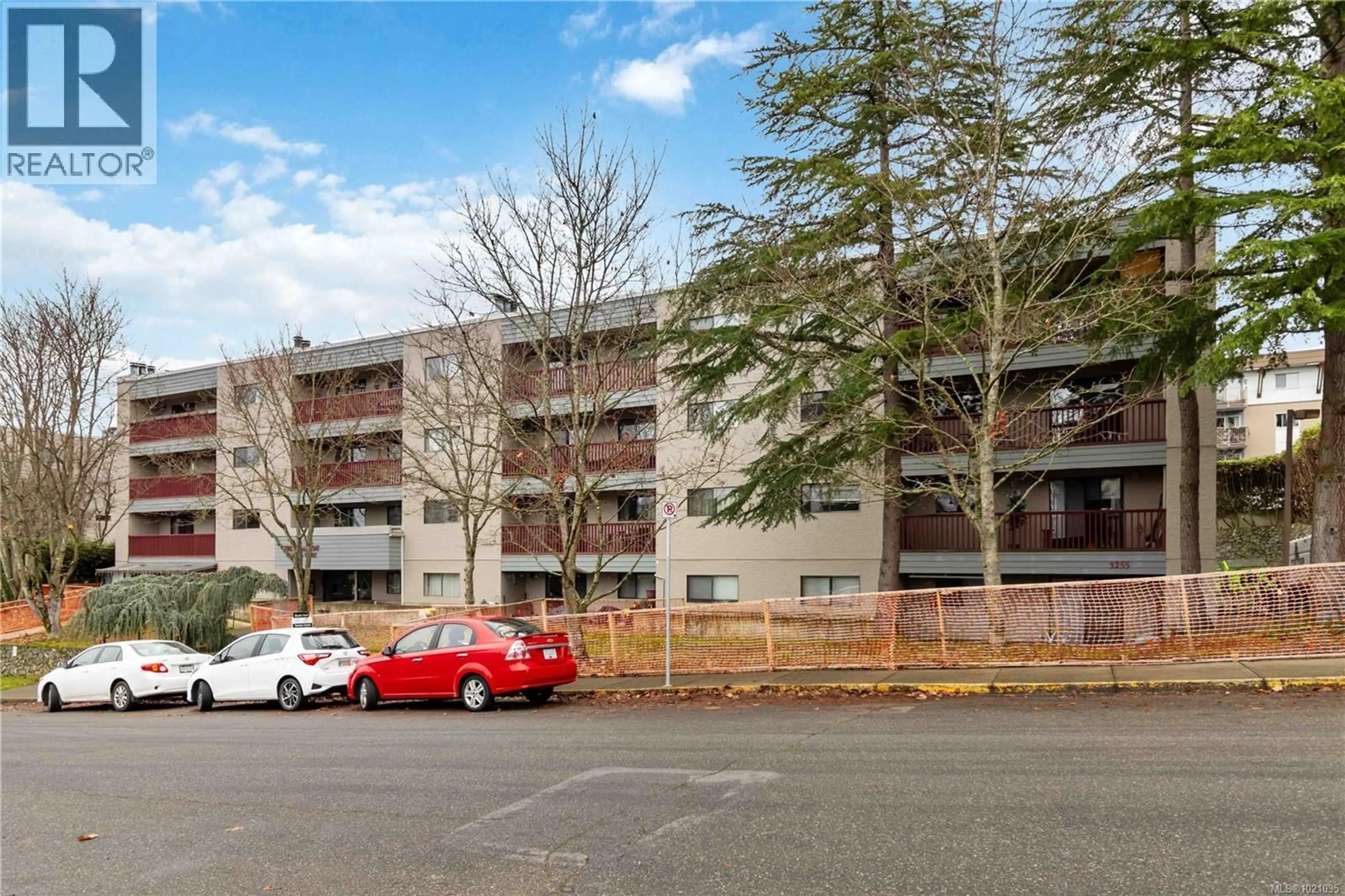 Unknown for 308 - 3255 GLASGOW AVENUE, Saanich British Columbia V8X1E5