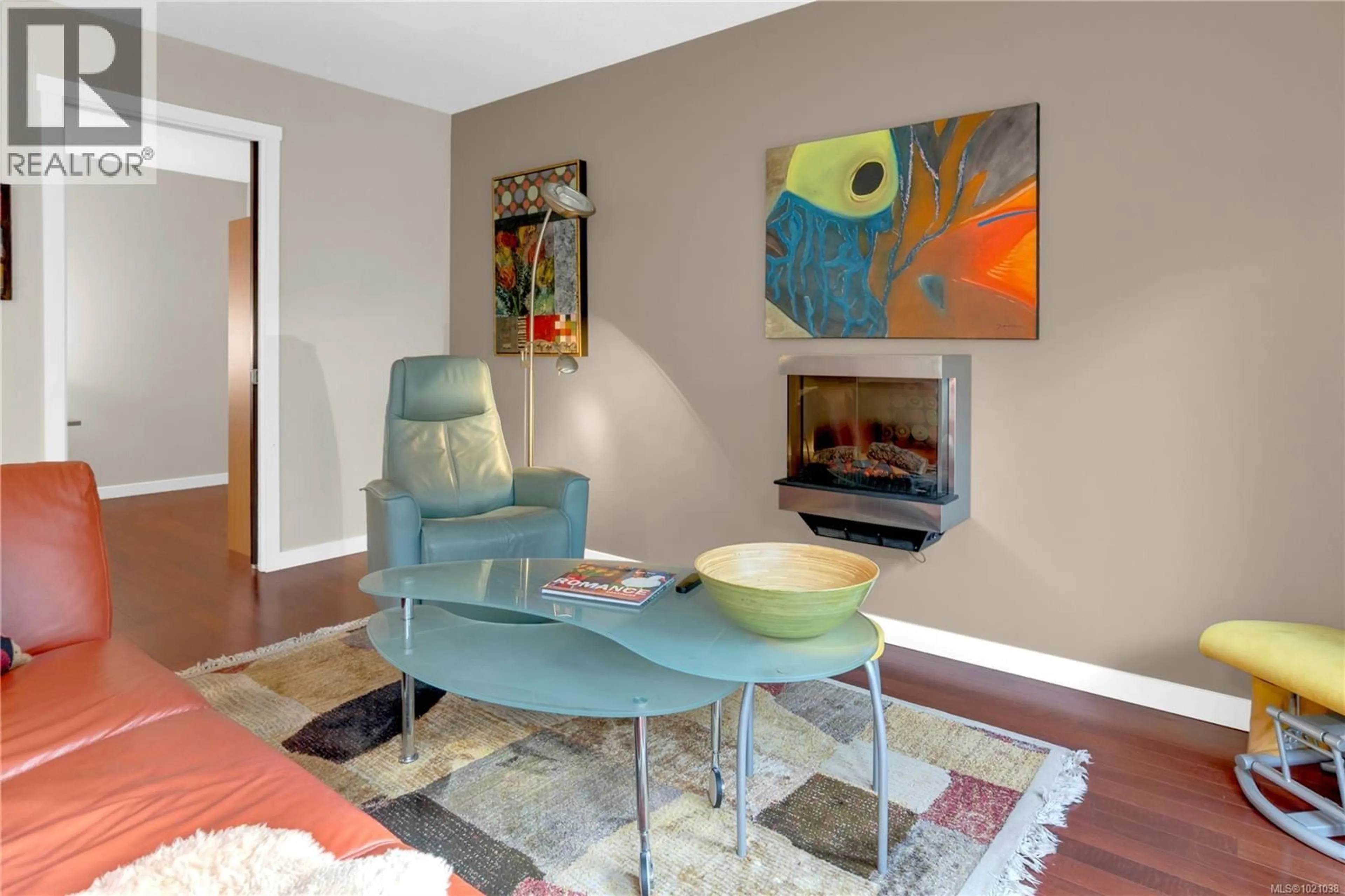 Living room with furniture, unknown for 108 - 555 FRANKLYN STREET, Nanaimo British Columbia V9R2X9