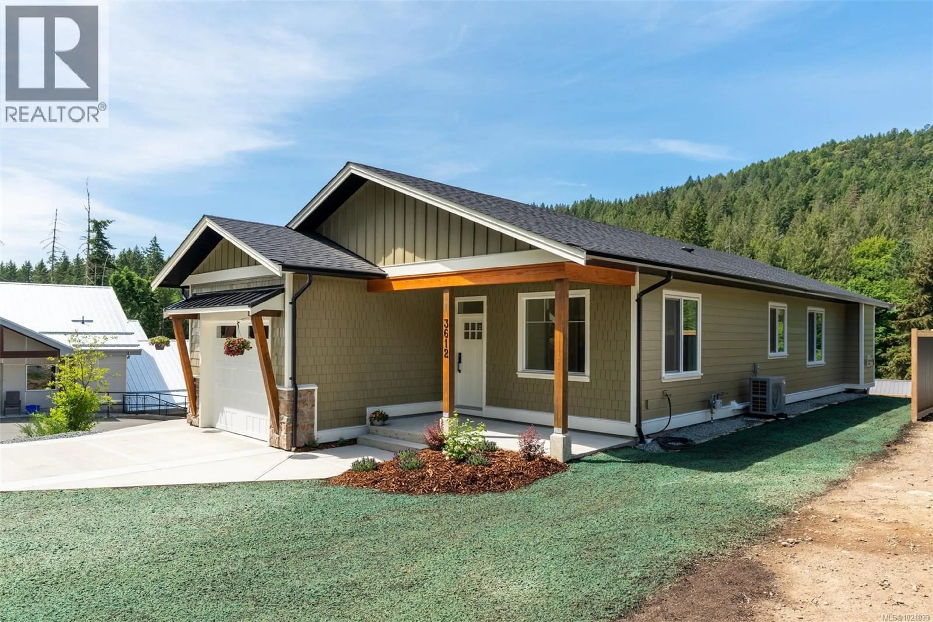 Home with vinyl exterior material, unknown for 3612 PRINCESS AVENUE, Cobble Hill British Columbia V8H0A4