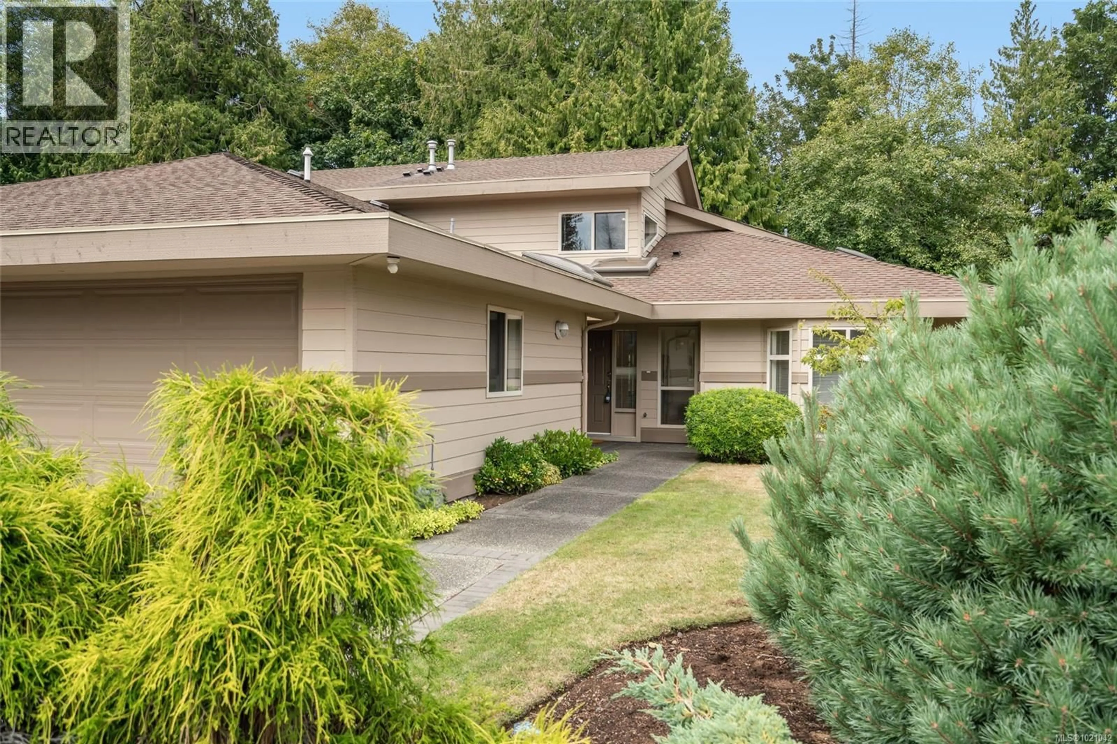 Home with vinyl exterior material, street for 1267 ROBERTON BOULEVARD, French Creek British Columbia V9P2P8