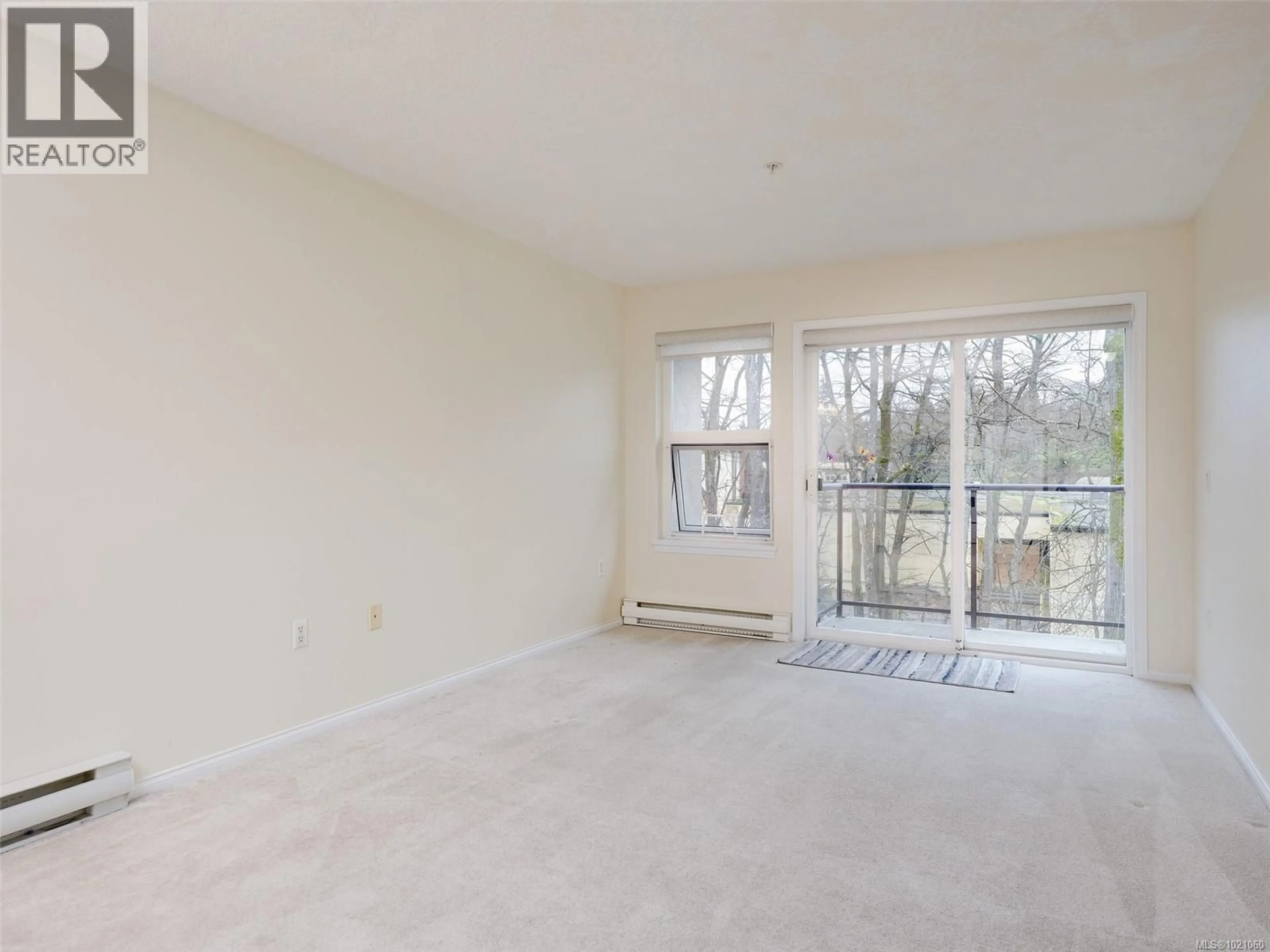 A pic of a room for 310 - 1485 GARNET ROAD, Saanich British Columbia V8P5T5