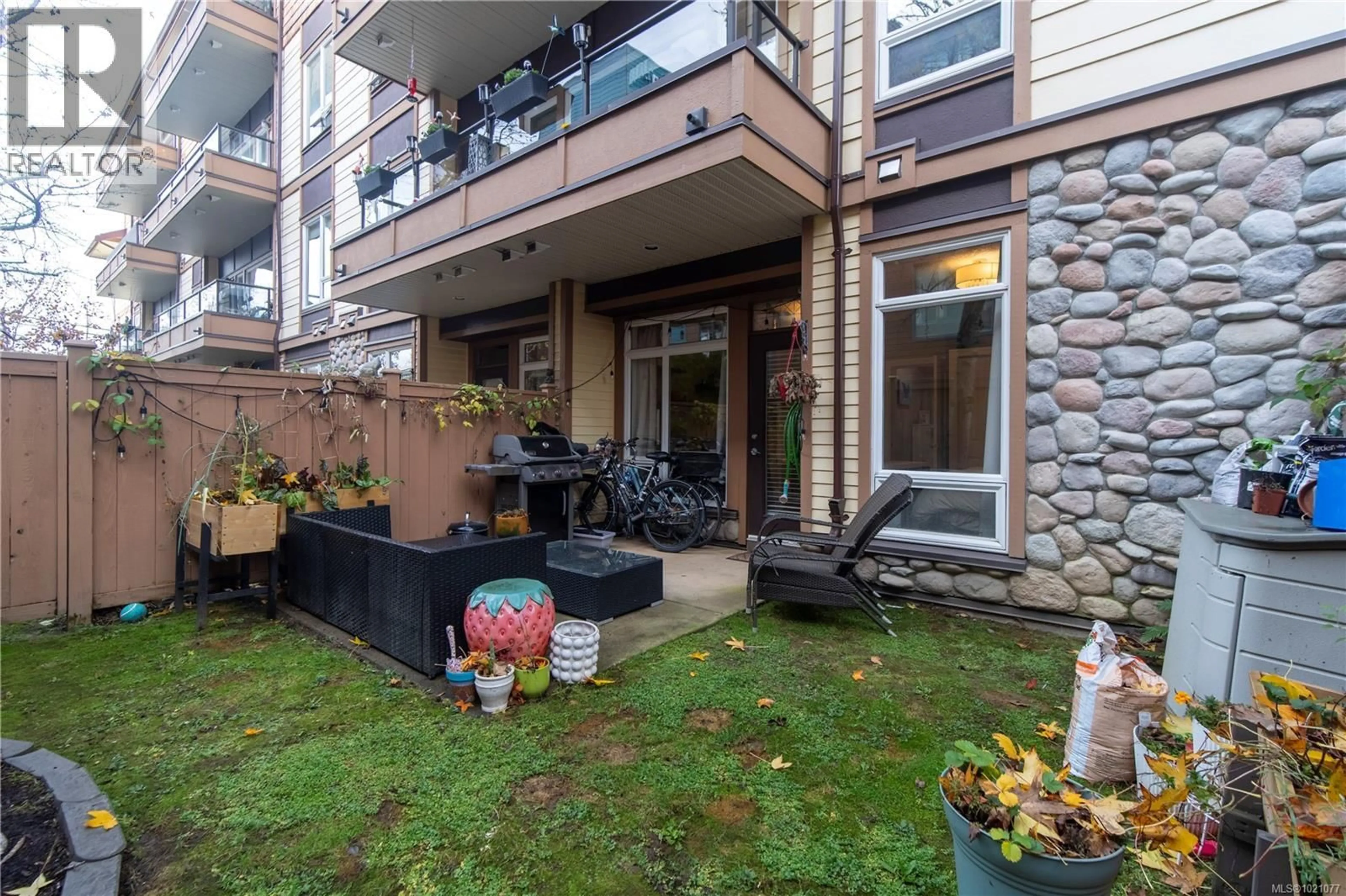 Patio, unknown for 105 - 2747 JACKLIN ROAD, Langford British Columbia V9B3X7