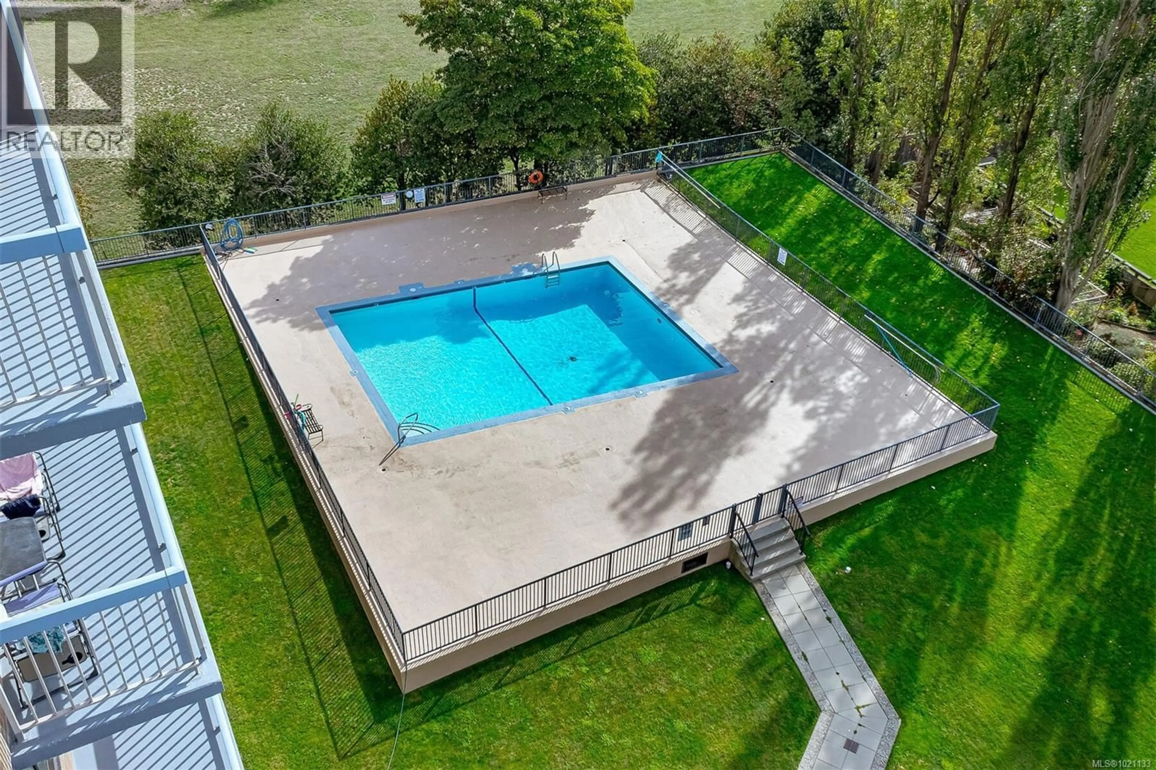 Pool for 1008 - 647 MICHIGAN STREET, Victoria British Columbia V8V1S9