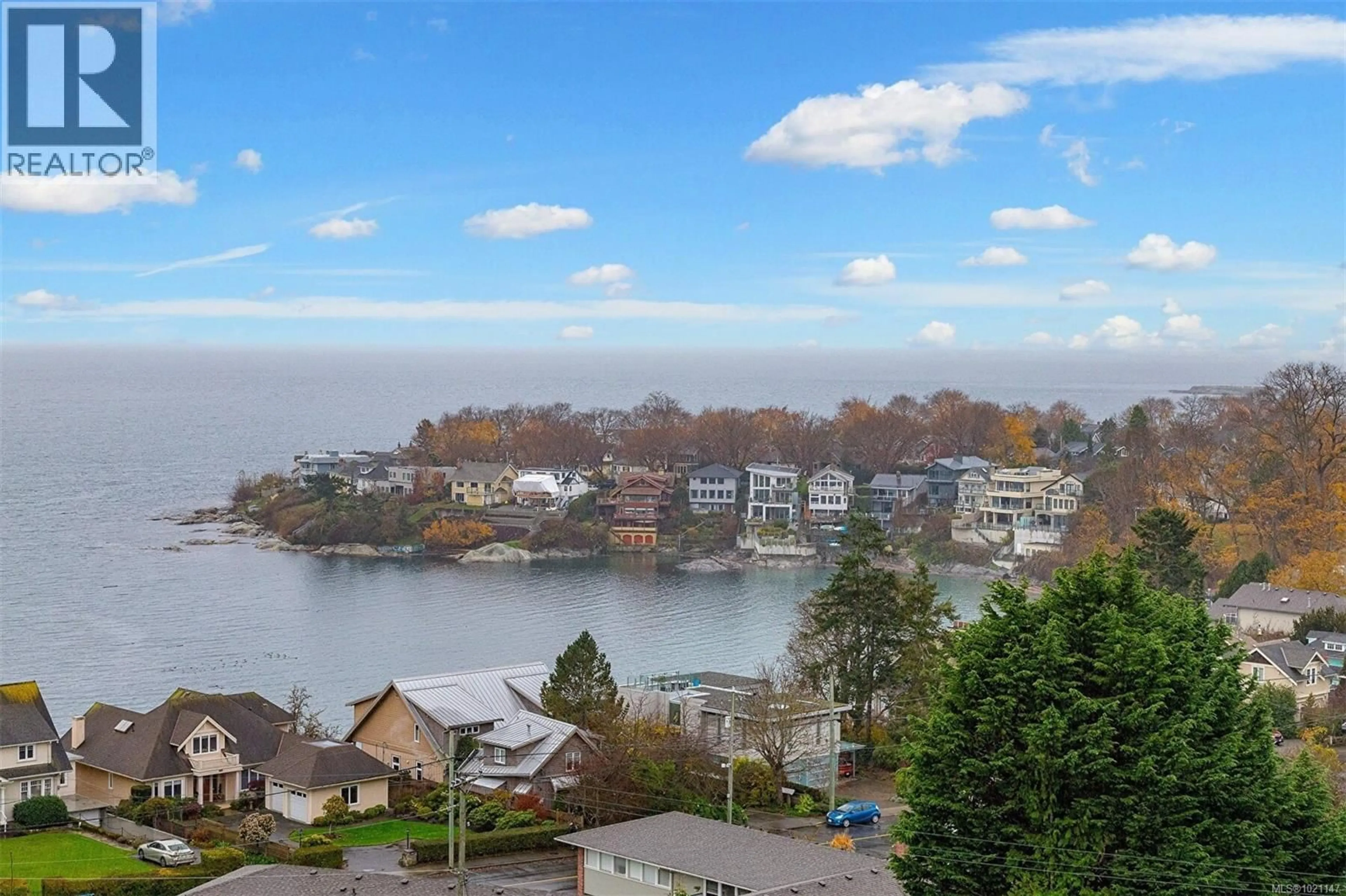 A pic from outside/outdoor area/front of a property/back of a property/a pic from drone, water/lake/river/ocean view for 117 BARKLEY TERRACE, Oak Bay British Columbia V8S1Y1