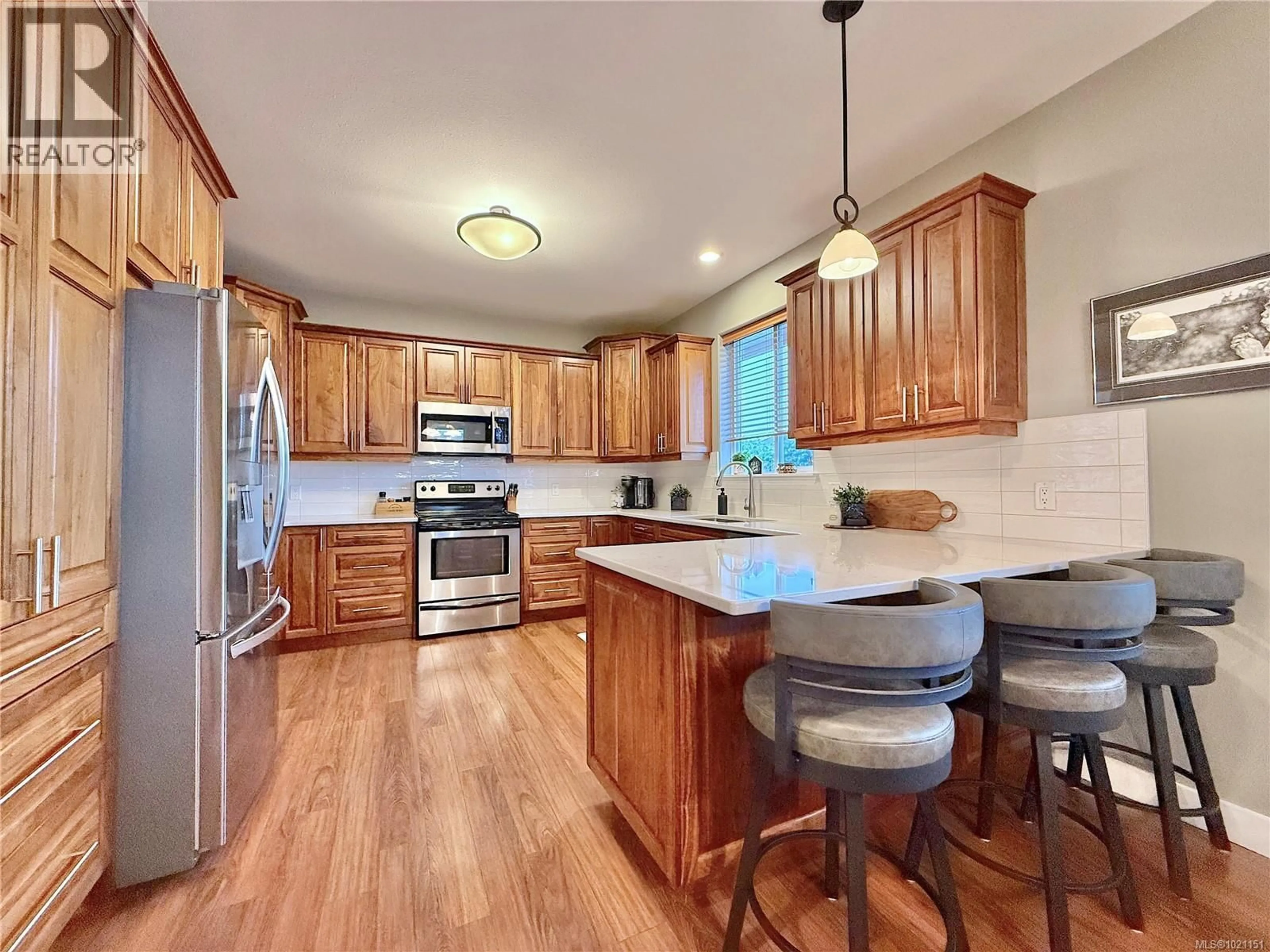 Open concept kitchen, unknown for 878 ERICKSON ROAD, Campbell River British Columbia V9H0B3