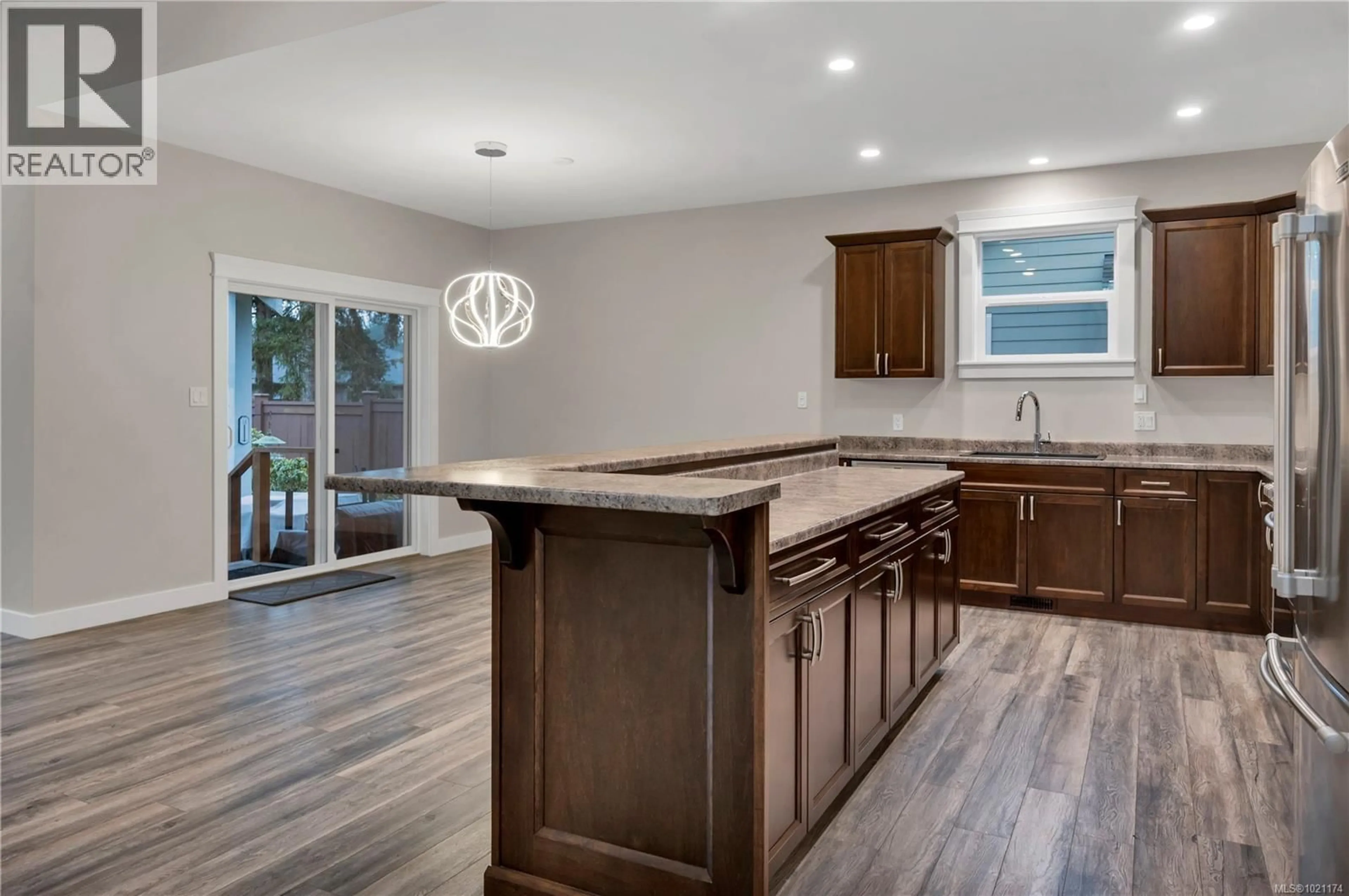 Open concept kitchen, unknown for 477 LEGACY DRIVE, Campbell River British Columbia V9W0A8