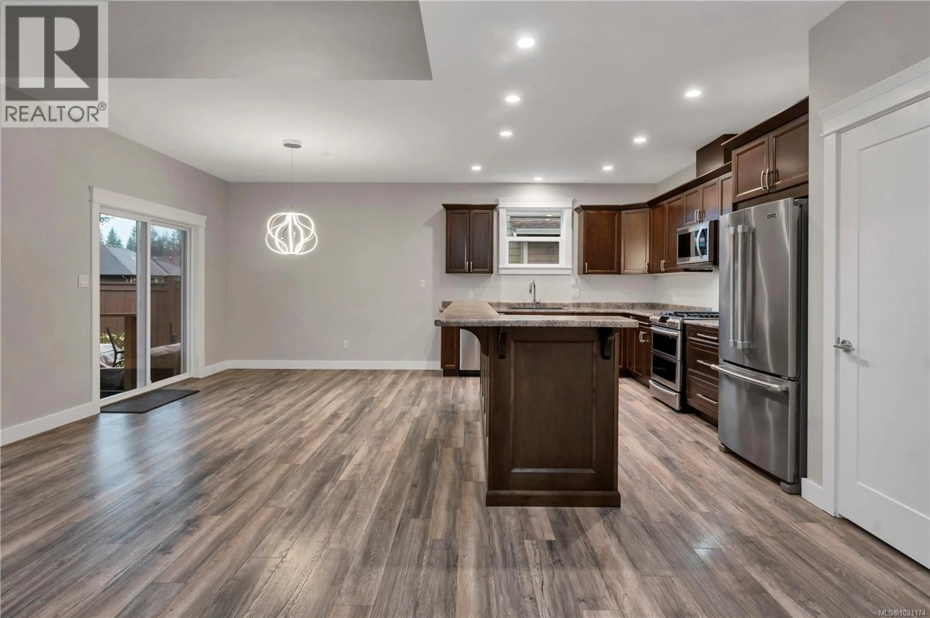 Open concept kitchen, unknown for 477 LEGACY DRIVE, Campbell River British Columbia V9W0A8